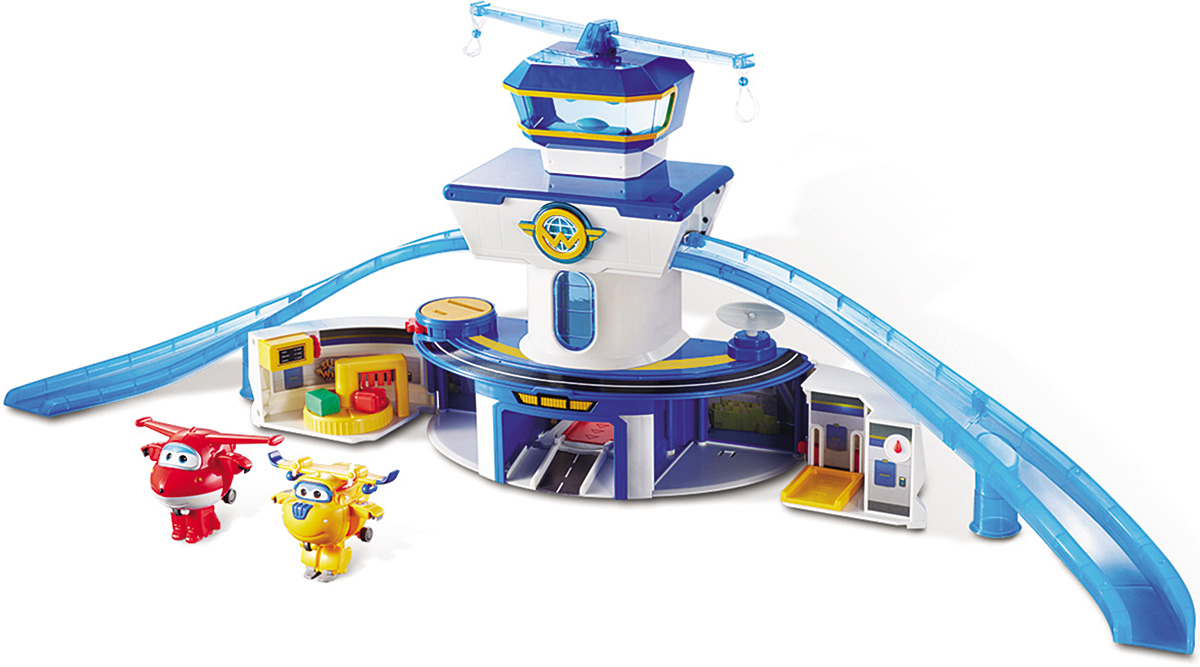 Super Wings Игровой набор АэропортYW710830 Super Wings Игровой набор АэропортYW710830В этом ярком наборе дети обнаружат сразу несколько главных героев для игры, поэтому крохе придется пофантазировать и придумать интересные обстоятельства для каждого. Например, Джетт будет с удовольствием летать над аэропортом, если его закрепить на специальную планку. А Донни весело покатается на лифте и послушает приятную музыку. Особенности: - Яркие самолетики из этого набора выполнены в виде персонажей известного детского мультфильма «Супер Крылья» - Джетта и Донни. - Если ребенок захочет изменить назначение самолетиков, то достаточно несколькими движениями превратить их в роботов. - Самолетики настолько похожи на свой прототипы, что дети без особого труда разыграют их взлет из аэропорта, который так напоминает игровая конструкция. - Для этого достаточно поместить его на стартовую позицию и скатить по направляющим или поместить на специальную планку, имитируя полет в воздухе. - Показания табло на здании можно менять, а антенну поворачивать в разные...