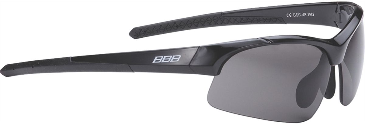 Очки солнцезащитные BBB Impress Small PC Smoke Lenses, цвет: черныйBSG-48 Очки солнцезащитные BBB Impress Small PC Smoke Lenses, цвет: черныйBSG-48Специальная версия очков для людей с меньшим размером головы. Спортивные очки современного стиля в легкой оправе. Сменные поликарбонатные линзы. Форма линз обеспечивает защиту от солнца, пыли и ветра. 100% защита от ультрафиолета. Поликарбонатная оправа с регулируемой переносицей. Мешочек для хранения в комплекте. Дополнительные линзы в комплекте: желтая и прозрачная.