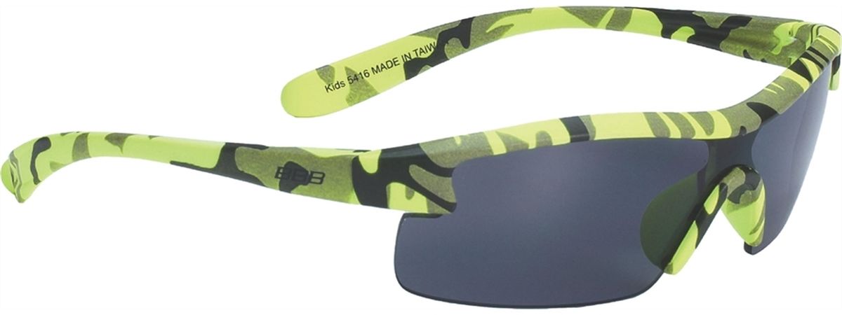 Очки солнцезащитные BBB Kids PC Smoke Lens, цвет: желтый камуфляжBSG-54 Очки солнцезащитные BBB Kids PC Smoke Lens, цвет: желтый камуфляжBSG-54Специальные детские очки небольшого размера. Прочная монолитная оправа из поликарбоната. Округлая форма линз обеспечивает защиту от солнца, пыли и ветра. 100% защита от ультрафиолета. Мешочек для хранения в комплекте.