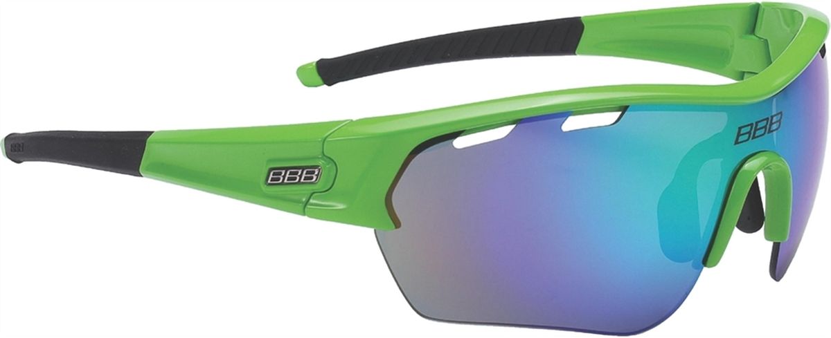 Очки солнцезащитные BBB Select XL MLC Green XL Lens Black Tips, цвет: зеленыйBSG-55XL Очки солнцезащитные BBB Select XL MLC Green XL Lens Black Tips, цвет: зеленыйBSG-55XLОчки с линзами увеличенного размера. Все линзы снабжены специальной системой вентиляции. С внутренней стороны на них нанесено специальное покрытие, предотвращающее запотевание. Всё это способствует отличной работе в условиях высокой влажности и под дождём. На линзу нанесено гидрофобное покрытие. В дождь вода быстро стекает по линзе во время движения. Отдельно доступны разнообразные варианты цветовых схем линз и наконечников дужек. Округлая форма линз обеспечивает оптимальную защиту от солнца, пыли и ветра. 100% защита от ультрафиолета. Высокотехнологичная оправа из материала Grilamid с настраиваемой переносицей. Футляр в комплекте. В комплекте сменные линзы: прозрачные и желтые.