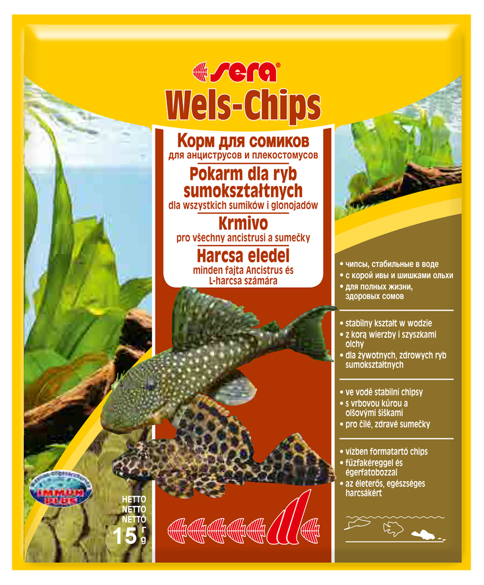 Корм для рыб Sera Wels Chips, 15 г0513 Корм для рыб Sera Wels Chips, 15 г0513Корм для рыб Sera Wels Chips - специализированный корм в виде чипсов для сомиков, содержащий кору ивы и шишки ольхи. Предназначен как для сомов, соскабливающих корм роговым наростом, так и для сомов со ртом в виде присоски. Высокое содержание балластных веществ поддерживает пищеварение и соответствует естественным особенностям питания рыб. Быстро тонущие чипсы сохраняют свою форму в течение 24 часов, не загрязняя воду. Это позволяет ночным сомам поедать корм медленно. Инструкция по применению: Кормить экономно один раз в день. Ночных животных желательно кормить вечером. Ингредиенты: рыбная мука, кукурузный крахмал, пшеничная мука, пшеничные зародыши, пивные дрожжи, спирулина, сухое молоко, рыбий жир (49% Омега жирных кислот), растительное сырье, цельный яичный порошок, кора ивы (0,5%), ольховые шишки (0,5%), крапива, люцерна, маннанолигосахариды (0,4%), петрушка, морские водоросли, паприка, шпинат, морковь, зеленые мидии,...