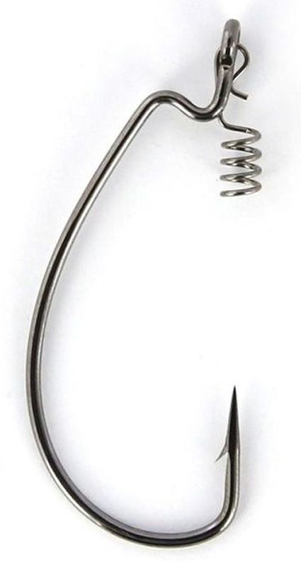 Крючки офсетные Yoshi Onyx Offset Hook Big Eye, с пружинкой 2/0, 5 шт97440 Крючки офсетные Yoshi Onyx Offset Hook Big Eye, с пружинкой 2/0, 5 шт97440Удлиненные офсетные кованные крючки Yoshi Onyx Offset Hook Long Big Eye с химической заточкой выполнены из высококачественной стали. Но острота и прочность это не главные их достоинства. Во-первых, крючки спроектированы с увеличенным ушком, благодаря чему, теперь не придется тщательно выбирать для них разборный груз. Даже самая толстая проволока любой чебурашки с легкостью пройдет в ушко. Это обеспечит подвижность и легкость шарнирного монтажа. А во-вторых, производитель положил в упаковку еще и волшебный бонус - пружинки для монтажа силиконовых приманок. Пружинки нужны для того, чтобы при поклевках приманка, как это частенько бывает не измочаливалась и не рвалась. Наши эксперты заметили, что при монтаже силикона на пружину, приманка живет в несколько раз дольше, чем при ее классическом монтаже на офсетный крючок.