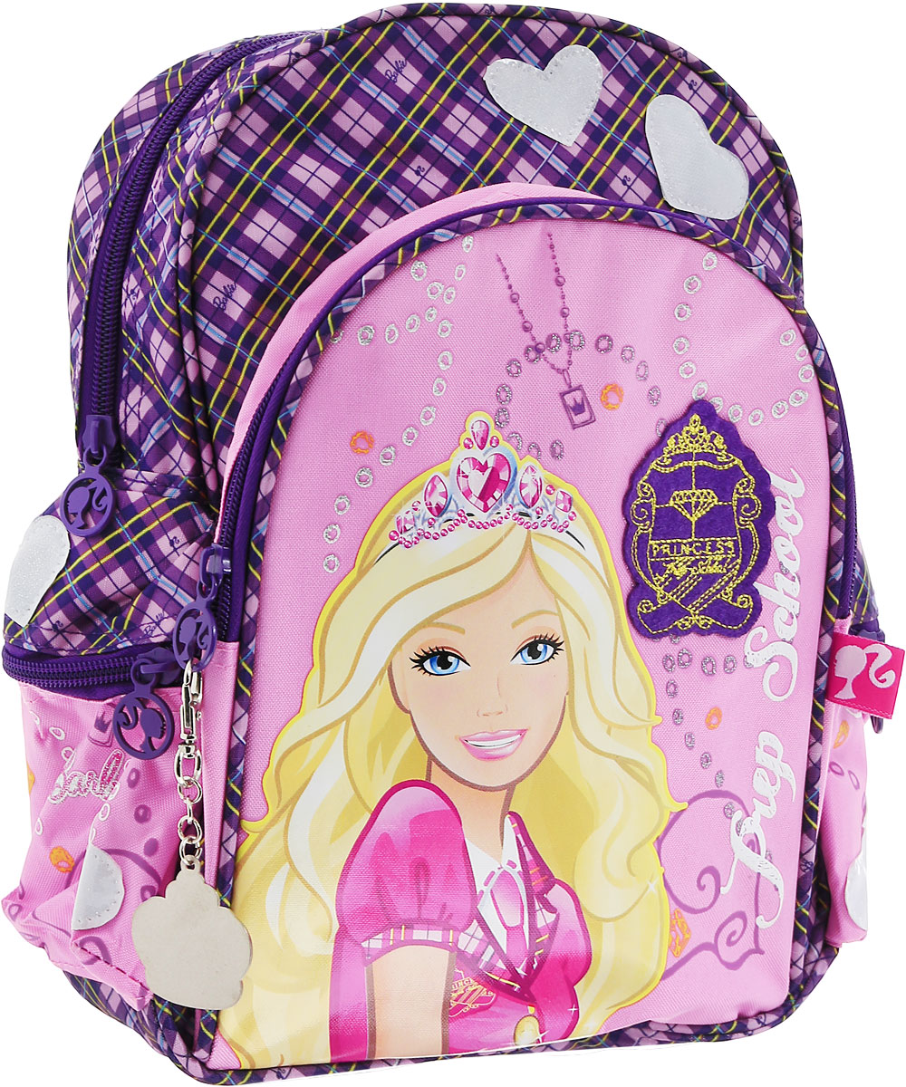 Рюкзак детский Barbie Princess In Progress, цвет: розовый, фиолетовыйBRCS12-11T-346 Рюкзак детский Barbie Princess In Progress, цвет: розовый, фиолетовыйBRCS12-11T-346Детский рюкзак Barbie Princess In Progress изготовлен из прочного полиэстера, украшен аппликацией с Barbie и оснащен светоотражательными элементами в форме сердечек. Корпус рюкзака мягкий, спинка и лямки уплотнены поролоном. Для комфортной переноски сверху рюкзак оснащен текстильной ручкой. Изделие имеет одно вместительное отделение. По бокам предусмотрены карманы на застежке- молнии. На лицевой части рюкзака располагается вместительный карман на молнии. Такой рюкзак с Barbie непременно понравится каждой девочке! Его можно брать с собой на прогулку или на учебу.