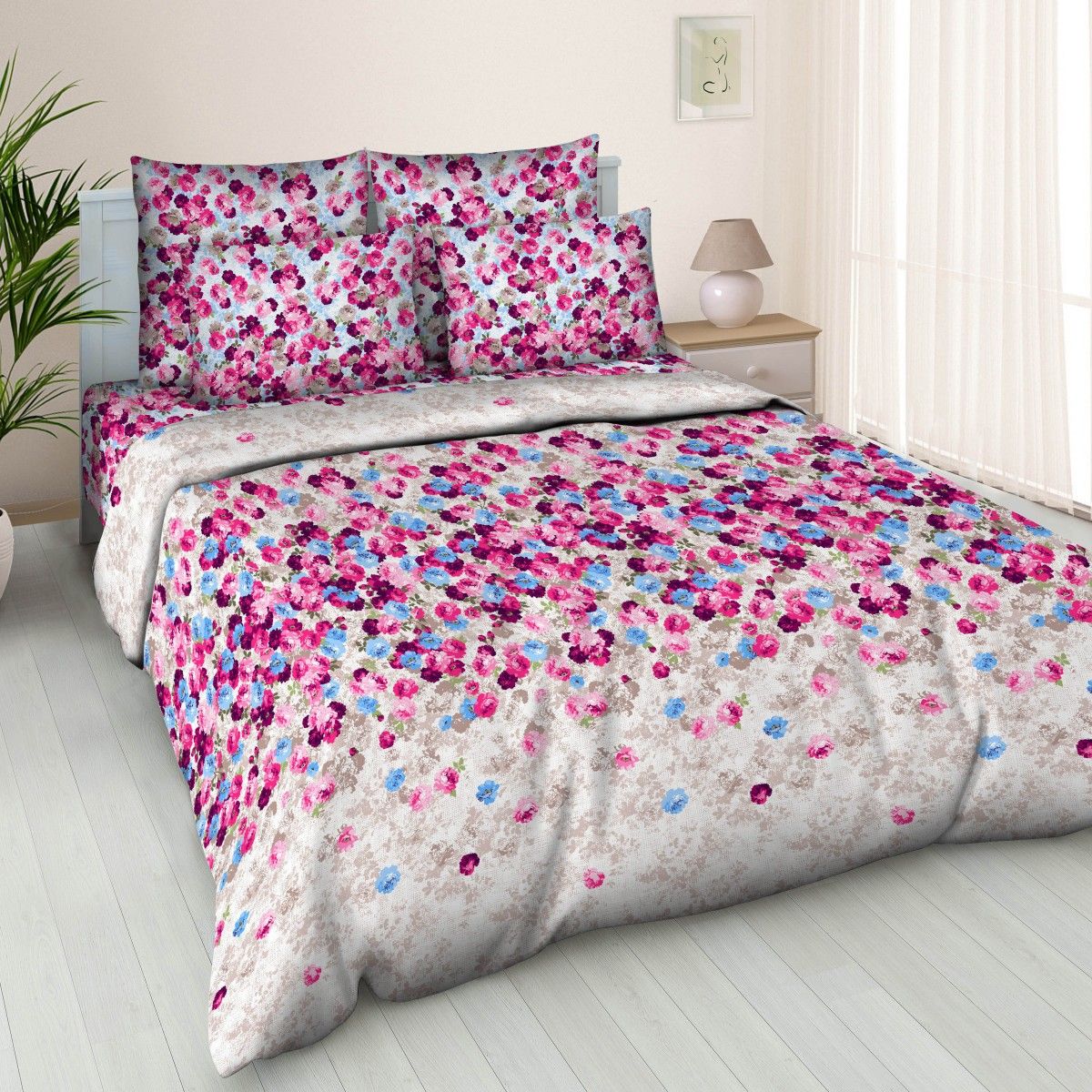 Комплект белья Letto Традиция, евро, наволочки 70x70, цвет: сиреневыйB251-6 Комплект белья Letto Традиция, евро, наволочки 70x70, цвет: сиреневыйB251-6Серия Letto «Традиция» выполнена из классической российской бязи, привычной для большинства российских покупательниц. Ткань плотная (125гр/м), используются современные устойчивые красители. Традиционная российская бязь выгодно отличается от импортных аналогов по цене, при том, что сама ткань и толще, меньше сминается и служит намного дольше. Рекомендуется перед первым использованием постирать, но не пересушивать. Применение кондиционера при стирке сделает такое постельное белье мягче и комфортней. Пододеяльник на молнии. Обращаем внимание, что расцветка наволочек может отличаться от представленной на фото.