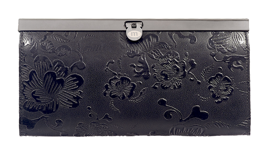 Кошелек Malgrado, цвет: черный. 73003-1820373003-18203# Black Кошелек Бол. Malgrado Кошелек Malgrado, цвет: черный. 73003-1820373003-18203# Black Кошелек Бол. MalgradoСтильный кошелек Malgrado выполнен из лаковой натуральной кожи черного цвета с декоративным тиснением. Внутри содержит два горизонтальных кармана из кожи для бумаг, четыре кармашка для кредитных карт, два кармашка со вставками из прозрачного пластика, отделение на молнии для мелочи и четыре отделения для купюр. Кошелек упакован в подарочную металлическую коробку с логотипом фирмы. Такой кошелек станет замечательным подарком человеку, ценящему качественные и практичные вещи. Характеристики: Материал: натуральная кожа, текстиль, металл. Размер кошелька: 19 см х 10 см х 2 см. Цвет: черный. Размер упаковки: 23 см х 13 см х 4,5 см. Артикул: 73003-18203.