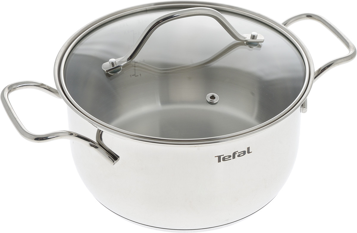 Кастрюля Tefal Intuition с крышкой, 2,9 лA7024484 Кастрюля Tefal Intuition с крышкой, 2,9 лA7024484Кастрюля Tefal Intuition изготовлена из высококачественной нержавеющей стали с зеркальной полировкой. Внутренняя поверхность имеет отметки литража. Нержавеющая сталь отличается высокой экологической чистотой и долговечностью, устойчива к воздействию пищевых кислот, не образует соединений с компонентами пищи. Жаропрочная стеклянная крышка плотно прилегает к краям посуды, имеет отверстие для выхода пара, сохраняя аромат и вкус блюд. При этом можно наблюдать за готовностью пищи без потери тепла. Крышка оснащена удобной ручкой. Подходит для электрических, стеклокерамических, газовых и индукционных плит. Можно мыть в посудомоечной машине. Диаметр (по верхнему краю): 21,5 см. Высота стенки: 11 см. Ширина кастрюли (с учетом ручек): 30,5 см. Диаметр индукционного диска: 17,5 см.
