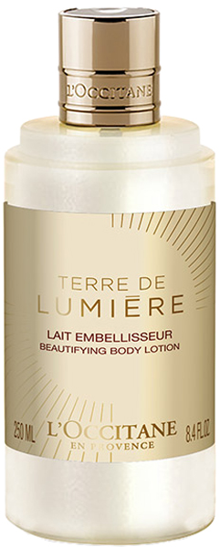 LOccitane Молочко для тела TERRE DE LUMIERE 250 мл462171 LOccitane Молочко для тела TERRE DE LUMIERE 250 мл462171Ароматное увлажняющее молочко для тела с деликатными мерцающими частицами словно наполнено восхитительным сиянием солнца. Нежная и в то же время эффективная формула дарит коже мягкость и оставляет на ней чувственный аромат.