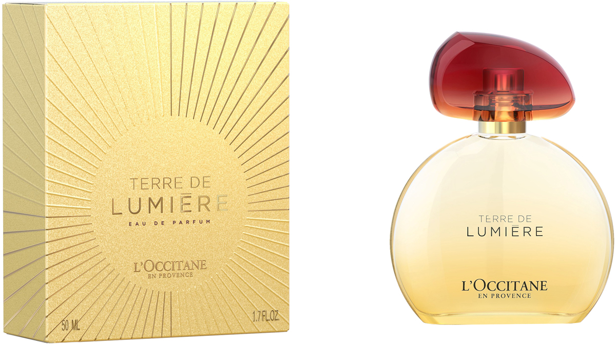 LOccitane Парфюмированная вода Terre de Lumiere 50 мл462140 LOccitane Парфюмированная вода Terre de Lumiere 50 мл462140Нежный аромат, воплощающий безмятежность, порожденную провансальским светом, который во время «золотого часа» усиливает красоту пейзажей этого региона/ 50% ИНГРЕДИЕНТОВ TERRE DE LUMIERE ЯВЛЯЮТСЯ НАТУРАЛЬНЫМИ/ Их называют Pure Golds или Orpurs. На языке парфюмеров это редкие ингредиенты исключительного качества, лучшего урожая года. В сердце аромата уникальный аккорд лавандового меда, согревающий и дарящий комфорт