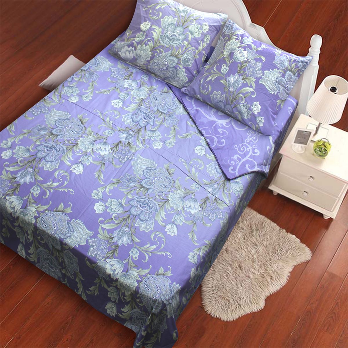 Комплект белья Amore Mio Lillac, евро, наволочки 50x70, 70x70, цвет: синий, серый, бежевый82894 Комплект белья Amore Mio Lillac, евро, наволочки 50x70, 70x70, цвет: синий, серый, бежевый82894Комплект постельного белья Amore Mio является экологически безопасным для всей семьи, так как выполнен из сатина (100% хлопок). Постельное белье оформлено оригинальным рисунком и имеет изысканный внешний вид. Сатин - это ткань сатинового (атласного) переплетения нитей. Имеет гладкую, шелковистую лицевую поверхность, на которой преобладают уточные нити (уток - горизонтально расположенные в тканом полотне нити). Сатин изготавливается из крученой хлопковой нити двойного плетения. Он чрезвычайно приятен на ощупь, не электризуется и не скользит по кровати. Сатин прекрасно сохраняет форму и не мнется, отлично пропускает воздух, что позволяет телу дышать и дарит здоровый и комфортный сон. Комплект состоит из пододеяльника, простыни и четырех наволочек.