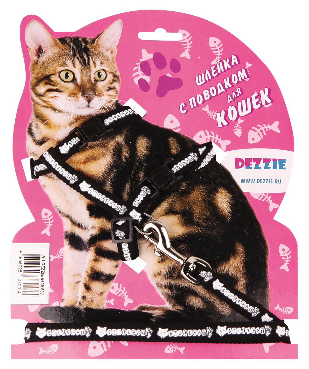Шлейка для кошек Dezzie, с поводком, ширина 1 см, обхват груди 22-42 см, цвет: черный, белый. 56095375609537 Шлейка для кошек Dezzie, с поводком, ширина 1 см, обхват груди 22-42 см, цвет: черный, белый. 56095375609537Шлейка Dezzie, изготовленная из прочного нейлона, подходит для кошек крупных размеров. Крепкие пластиковые элементы делают ее надежной и долговечной. Обхват шлейки регулируется при помощи пряжек. В комплект входит поводок из нейлона, который крепится к шлейке с помощью металлического карабина. Шлейка и поводок оформлены изображением. Шлейка - это альтернатива ошейнику. Правильно подобранная шлейка не стесняет движения питомца, не натирает кожу, поэтому животное чувствует себя в ней уверенно и комфортно. Обхват груди: 22-42 см. Ширина шлейки/поводка: 1 см. Длина поводка: 120 см. Длина ошейника: 22-42 см.