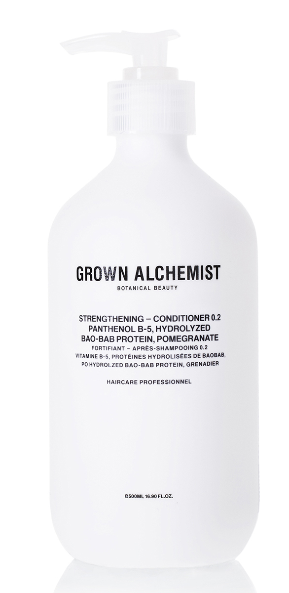 Grown Alchemist Укрепляющий кондиционер 500 млGRA0168 Grown Alchemist Укрепляющий кондиционер 500 млGRA0168Кондиционер с комплексом активных компонентов специально разработан для восстановления волос, ослабленных после химического воздействия, горячих укладок и контактов с окружающей средой. Делает волосы здоровыми на вид, увлажненными, мягкими и блестящими.
