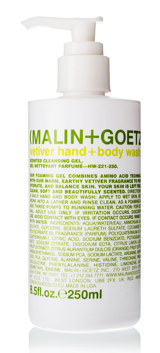 Malin+Goetz Гель-мыло для душа и рук Ветивер 250 млMG250 Malin+Goetz Гель-мыло для душа и рук Ветивер 250 млMG250Пенящийся гель для рук с ароматом туалетной воды Ветивер мягко и эффективно очищает и увлажняет кожу. Гель сочетает свежесть аромата и очищающие ингредиенты на основе аминокислот, обладает поддерживающим баланс действием, подходит для любого типа кожи. Полностью смывается водой, не вызывает раздражения, сухости или повреждений. Снижает эпидермальный стресс, вызываемый мытьем рук.