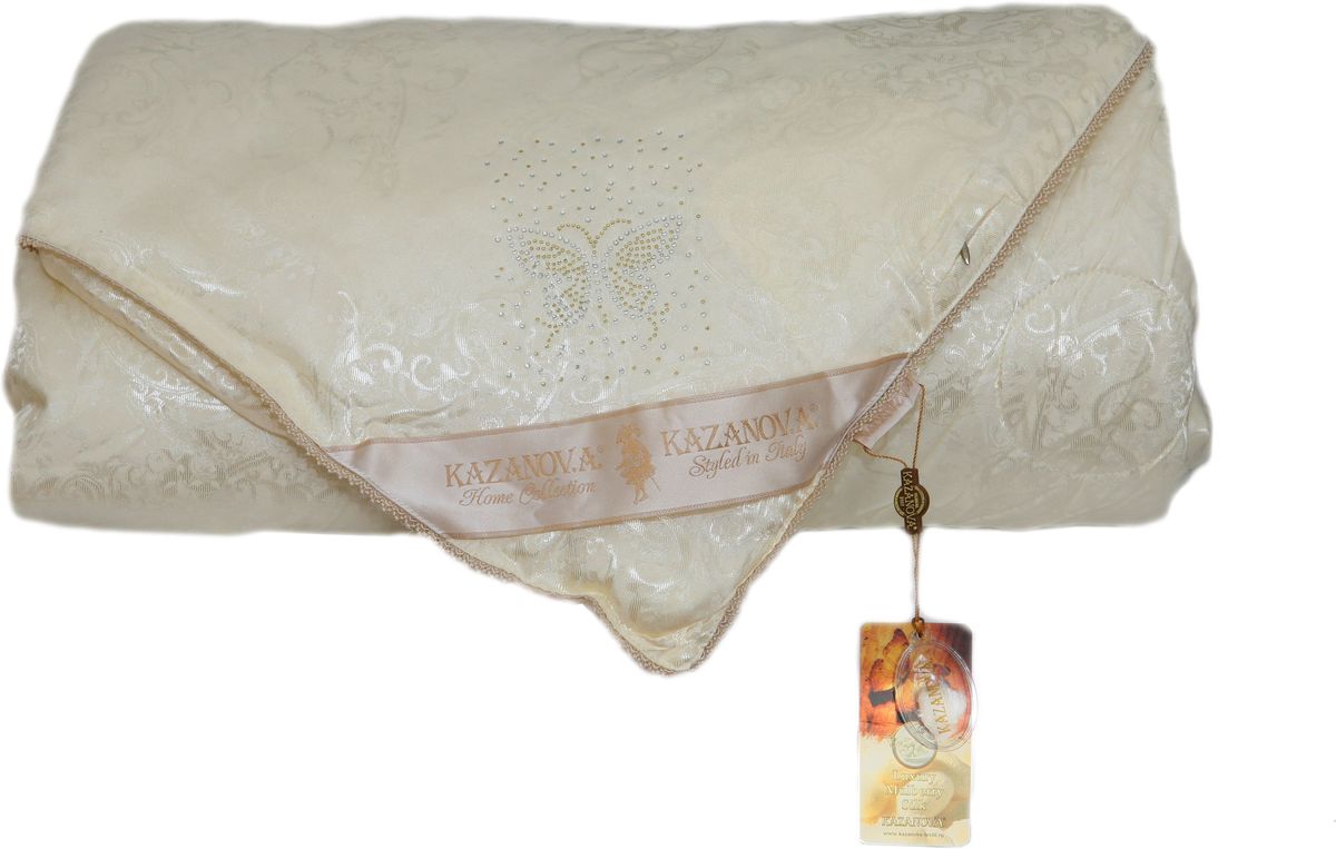 Одеяло KAZANOV.A. Luxury Мulberry Silk, цвет: белый, 155 х 210 смК44-825-1.6 Одеяло KAZANOV.A. Luxury Мulberry Silk, цвет: белый, 155 х 210 смК44-825-1.6Жаккардовое одеяло «Шелк Бабочка» имеет двухсторонний чехол, изготовленный из высококачественной жаккардовой ткани и натуральный наполнитель из шёлкового волокна. Элементами отделки является: сатиновый кант по всему периметру одеяла, аппликация из страз, в виде бабочки и надписи Silk, а так же петли для фиксации в пододеяльнике. Дышащая текстура создает все условия для комфортного и по-настоящему приятного сна. Одеяло «KAZANOV.A.» поможет вам создать атмосферу необычайного комфорта и уюта в вашей спальне.