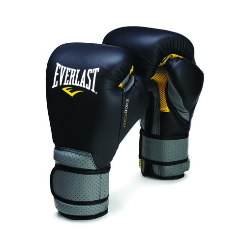 Перчатки тренировочные Everlast Ergo Foam, цвет: черный, серый. Вес 12 унцийP00000138 Перчатки тренировочные Everlast Ergo Foam, цвет: черный, серый. Вес 12 унцийP00000138Боксерские перчатки Ergofoam Gloves Легкие и прочные закрытые полноразмерные перчатки с усиленной вентиляцией. Вставки из литой пены обеспечивают повышенную защиту в тех местах, где в обычных перчатках рука чаще всего не защищена. За счет грамотного распределения зон нагрузки внутри перчатки рука чувствует удобнее, ее положение более естественное. Перчатки изготовлены из высокотехнологичной искусственной кожи с лазерной перфорацией. Фиксирующие элементы тоже снабжены вентиляцией, а значит запястьям будет не так жарко как в обычных перчатках. Технологии: - С3 FOAM - Вставки из литой пены — сила и защищенность каждого вашего удара. - EVERCOOL - Вентиляционная система и дышащие материалы, объединенные в технологию Evercool обеспечат точный контроль за регуляцией температуры тела.