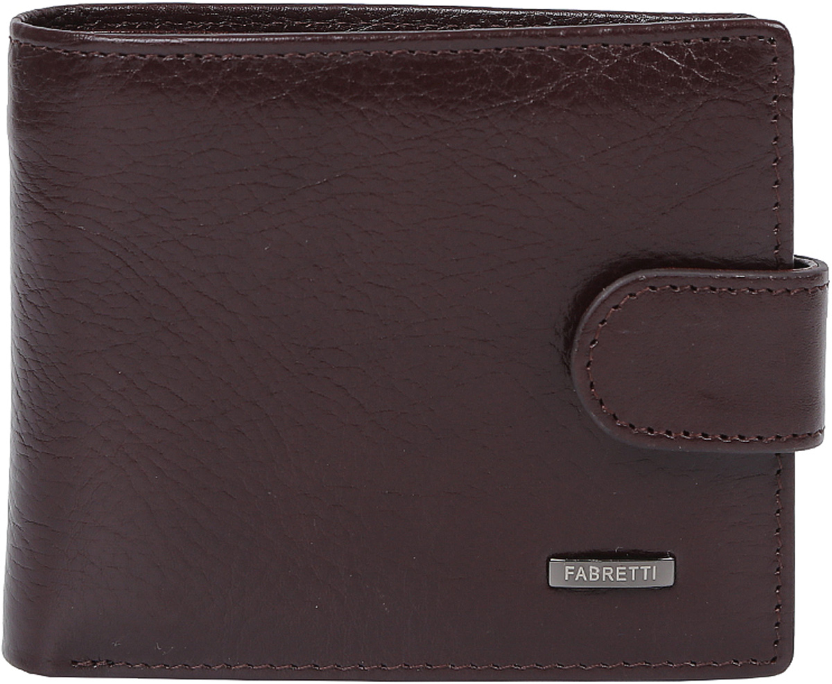 Кошелек мужской Fabretti, цвет: коричневый. 34012-brown34012-brown Кошелек мужской Fabretti, цвет: коричневый. 34012-brown34012-brownКлассический мужской кошелек от итальянского бренда Fabretti выполнен из натуральной пористой кожи, которая имеет гладкую и приятную на ощупь фактуру. Внутри имеется два отделения для купюр. Вы с легкостью сможете расположить 3 дисконтные и кредитные карты, 2 фотографии и все мелкие деньги с помощью удобного внутреннего кармана. Кошелек закрывается на хлястик с кнопкой.