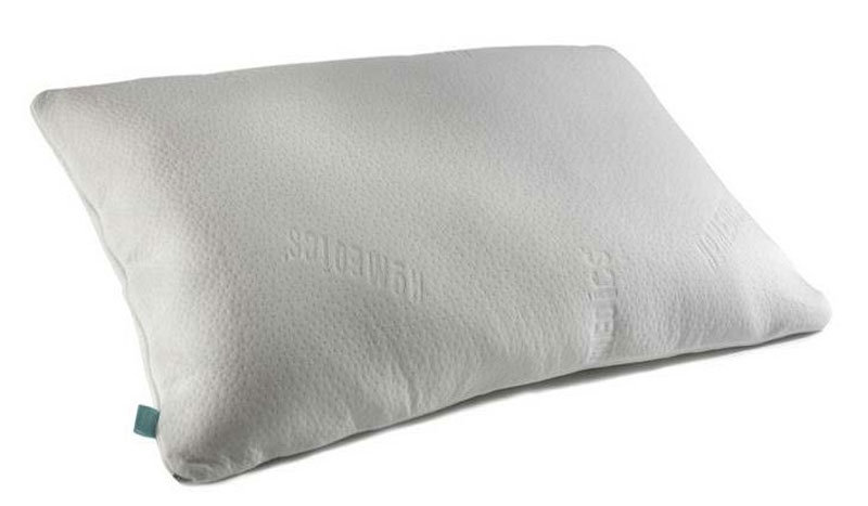 Ортопедическая подушка HoMedics Memory Foam Luxury Box, цвет: белыйMFHL04531ABFOB Ортопедическая подушка HoMedics Memory Foam Luxury Box, цвет: белыйMFHL04531ABFOBАнатомическая подушка с эффектом памяти для спокойного и безмятежного сна. Супермягкий центр в оболочке вискоэластичной пены создаст максимум комфорта. Легко реагируя на температуру тела технология Memory Foam повторяет контуры и помогает поддерживать голову и шею во время сна. Не заводятся пылевые клещи, не размножаются вредные микроорганизмы и другие паразиты, вызывающие аллергию и приступы астмы. Съемный роскошный чехол из 100% хлопка с атласным кантом. Подушка идеальна для детей и престарелых людей. Наполнитель: 53% полиэстер холлофайбер 47% Вискоэластичная пена. Размер: 70 x 40 x 13 см