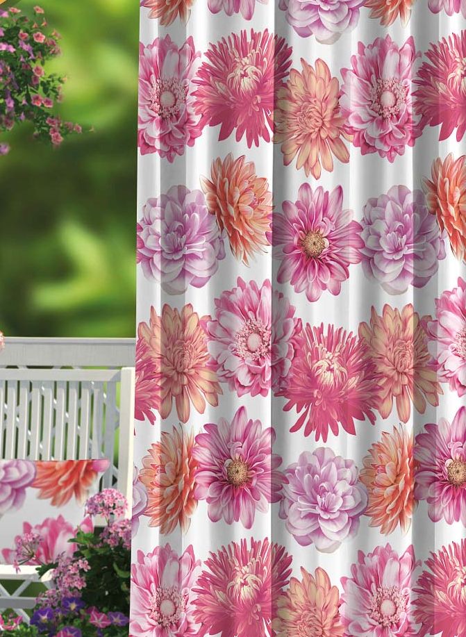 Штора Волшебная ночь Summer Garden, на ленте, высота 270 см. 704492704492 Штора Волшебная ночь Summer Garden, на ленте, высота 270 см. 704492704492Шторы коллекции ВОЛШЕБНАЯ НОЧЬ - это готовое решение для Вашего интерьера, гарантирующее красоту, удобство и индивидуальный стиль! Штора изготовлена из мягкой, приятной на ощупь ткани сатен , которая обеспечивает частичное затемнение и легко драпируется. Длина шторы регулируется с помощью клеевой паутинки (в комплекте). Изделие крепится на вшитую шторную ленту: на крючки или путем продевания на карниз. Дизайнеры Марки предлагают уже сформированные комплекты штор из различных тканей и рисунков для создания идеальной композиции на окне. Для удобства выбора дизайны штор распределены в стилевые коллекции: ЭТНО, ВЕРСАЛЬ, ЛОФТ, ПРОВАНС. В коллекции Волшебная ночь к данной шторе Вы также сможете подобрать шторы из других тканей: БЛЭКАУТ (100% затемненение), ГАБАРДИН (частичное затемнение) и ВУАЛЬ (практически нулевое затемнение), которые будут прекрасно сочетаться по дизайну и обеспечат особый уют Вашему дому.