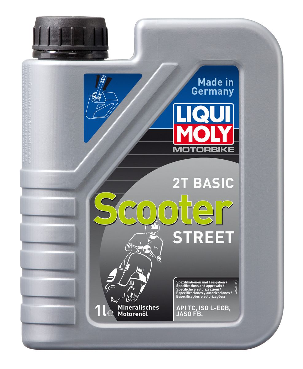 Масло моторное Liqui Moly Motorbike 2T Basic Scooter Street, минеральное, 1 л8068 Масло моторное Liqui Moly Motorbike 2T Basic Scooter Street, минеральное, 1 л8068Масло моторное Liqui Moly Motorbike 2T Basic Scooter Street предназначено для эксплуатации двухтактных скутеров на дорогах с твердым покрытием. Комбинация высококачественной минеральной базы и современных присадок гарантирует оптимальную защиту двигателя на повышенных оборотах и нагрузках. Бездымно сгорает, не дает нагаров в двигателе и глушителе. Самосмешиваемо с топливом, используется для раздельной и смешанной систем подачи топлива. Защищает от коррозии. Красного цвета. Минеральная базовая основа в сочетании с современными присадками обеспечивает: - чистоту двигателя, свечей зажигания, мощностного клапана и глушителя; - защиту от износа, задиров и прихватов; - защиту от коррозии; - стойкость к повышенным оборотам и температурам в подкапотном пространстве. Использование масла Motorbike 2T Basic Scooter Street обеспечивает долговременную работу стандартных 2Т двигателей скутеров от 50 до 200 см рабочего объема. Для двигателей с...