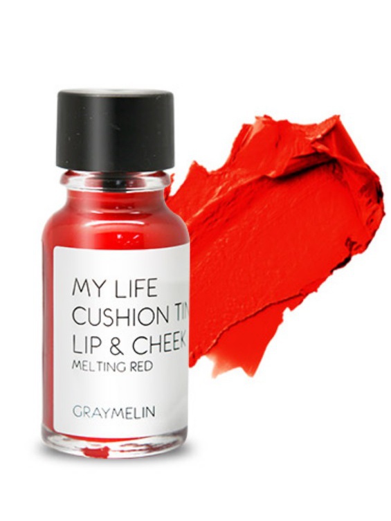 Graymelin, Тинт для губ и щек (melting red), Cushion Tint Lip & Cheek8809435713156 Graymelin, Тинт для губ и щек (melting red), Cushion Tint Lip & Cheek8809435713156Легкий тинт для губ и скул с консистенцией эссенции от Graymelin, сохраняет цвет и сочность губ в течение длительного времени, придает румянец и здоровый цвет коже лица, активно увлажняет, питает и впитывается без растекания. Это декоративное и ухаживающее средство не оставляет на губах дискомфорта и жирного блеска, после нанесения не смазывается.