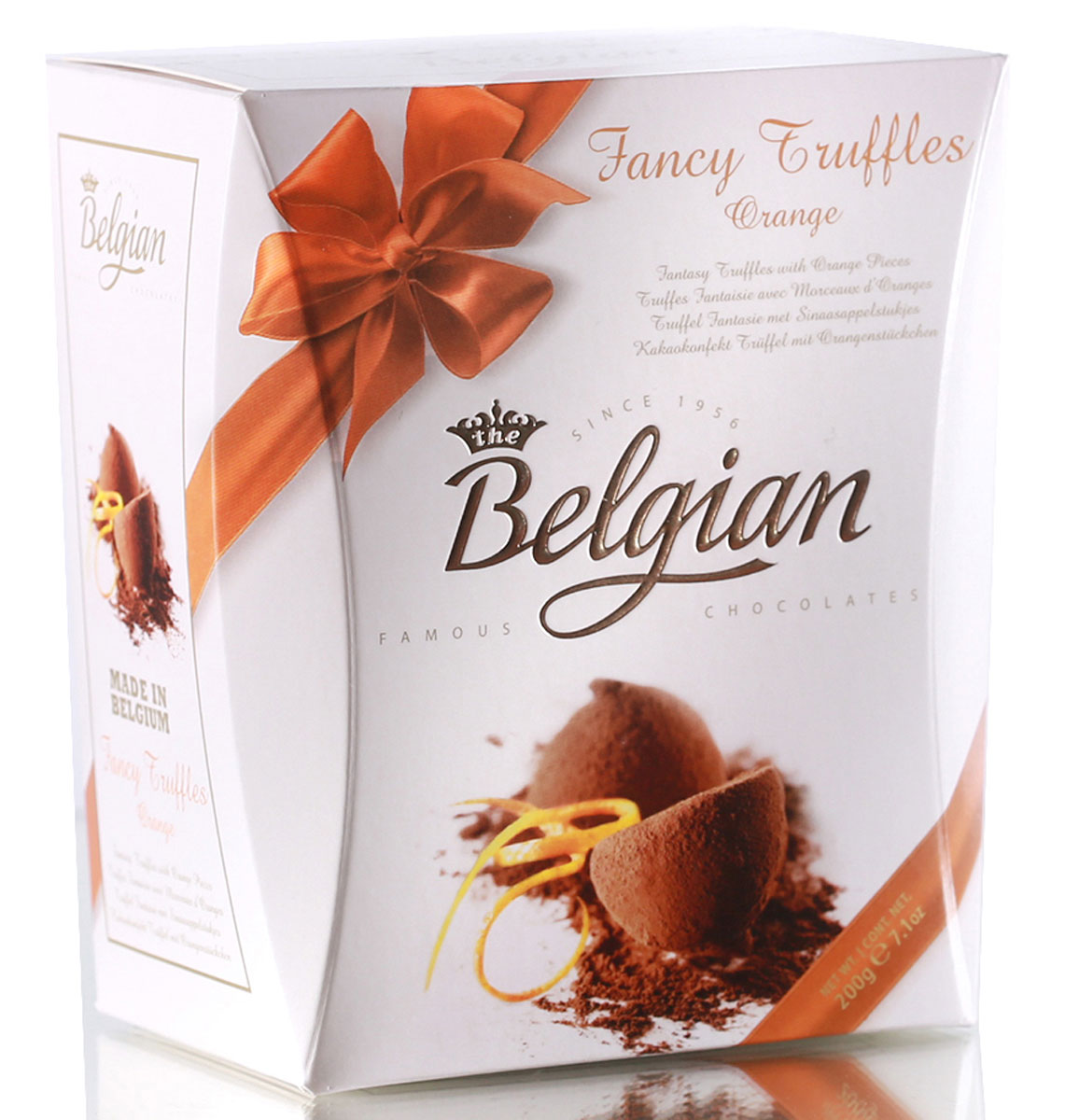 The Belgian Трюфели с кусочками апельсинов, 200 г7.37.19 The Belgian Трюфели с кусочками апельсинов, 200 г7.37.19Насыщенный и нежный шоколадный вкус трюфелей чудесно оттеняют хрустящие кусочки засахаренного апельсина, придавая конфетам приятный цитрусовый оттенок. Трюфели превосходно сочетаются с кофе, чаем или капучино. Их можно предложить к какао или молоку. Конфеты составят оригинальную пару с бокалом американского пшеничного пива и Nut Brown Ale.