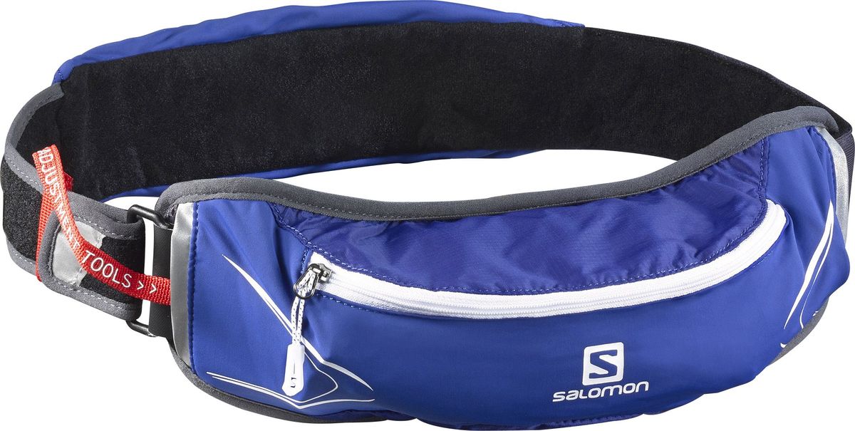 Сумка на пояс Salomon Agile 500 Belt Set, с бутылкой, цвет: синий, белый, серыйL39406500 Сумка на пояс Salomon Agile 500 Belt Set, с бутылкой, цвет: синий, белый, серыйL39406500Сумка на пояс Salomon Agile 500 Belt Set повышает мобильность и функциональность в любом забеге. Благодаря универсальному размеру и возможности подгонки облегчает выбор и подойдет бегунам с тонкой талией. Суперэластичный пояс не смещается даже при прыжках и обеспечивает быстрый доступ к мягкой фляге и другим нужным вещам. Отлично подходит для тренировок в городе или в горах. Объем бутылки: 500 мл.