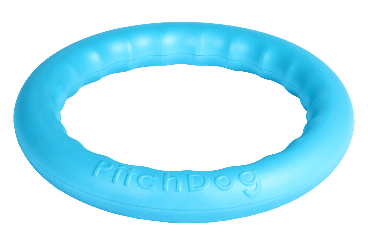Кольцо игровое для аппортировки PitchDog, цвет: голубой, диаметр 20 см62372 Кольцо игровое для аппортировки PitchDog, цвет: голубой, диаметр 20 см62372Инновационная игрушка для собак всех пород и возрастов, предназначенная как для повседневной игры, так и для использования в качестве идеального апортировочного снаряда для занятий Pitch & Go (питч энд гоу). Изготовлена из особого легкого и безопасного материала, который очень нравится собакам и позволяет играть с PitchDog (ПитчДог) как на суше, так и в воде. Диаметр 20 см.