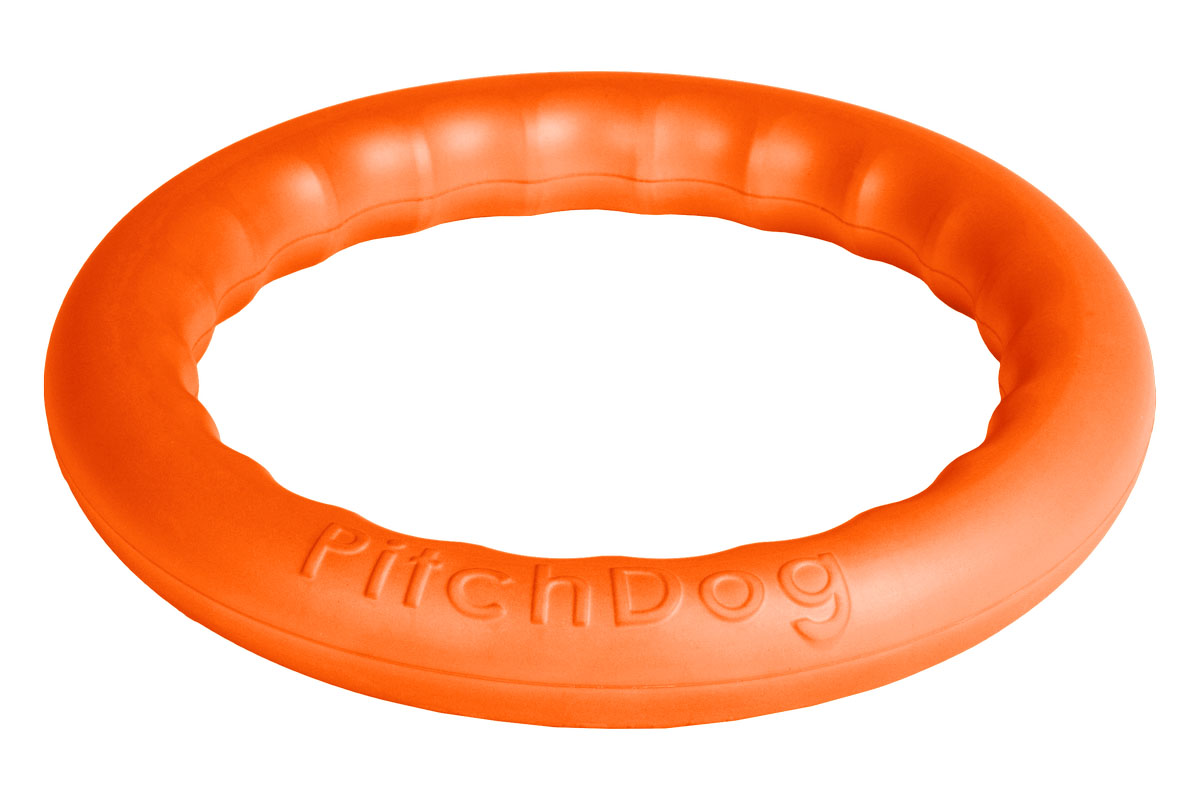 Кольцо игровое для аппортировки PitchDog, цвет: оранжевый, диаметр 28 см62384 Кольцо игровое для аппортировки PitchDog, цвет: оранжевый, диаметр 28 см62384Инновационная игрушка для собак всех пород и возрастов, предназначенная как для повседневной игры, так и для использования в качестве идеального апортировочного снаряда для занятий Pitch & Go («питч энд гоу»). Изготовлена из особого легкого и безопасного материала, который очень нравится собакам и позволяет играть с PitchDog (ПитчДог) как на суше, так и в воде. Диаметр 28 см Цвет: оранжевое пенорезина