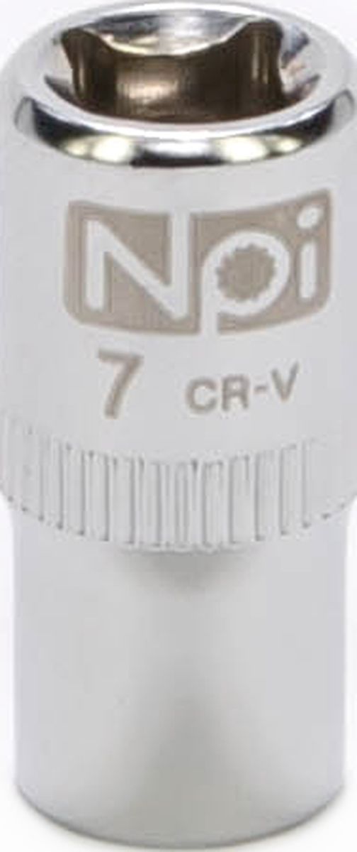 Головка торцевая NPI SuperLock, 1/4, 7 мм20225 Головка торцевая NPI SuperLock, 1/4, 7 мм20225Головка торцевая NPI 1/4. Тип 1/4. Торцевая головка NPI применяется с гайковертами, трещетками, воротками. Торцевая головка выполнена по технологии Суперлок. Торцевая головка обеспечивает максимальный крутящий момент по отношению к резьбе и выдерживает ударные нагрузки. Материал - высокопрочная хром-ванадиевая сталь. Соответствует стандарту DIN 3124.