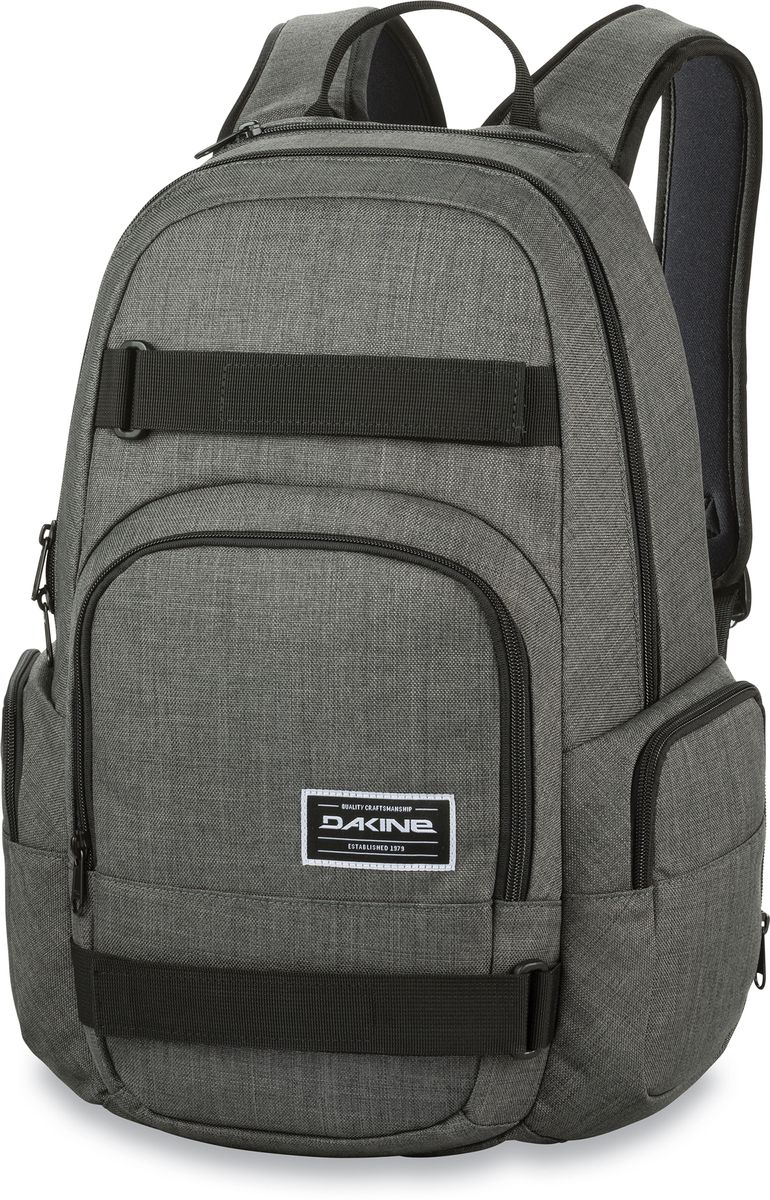 Рюкзак городской Dakine Atlas Carbon, цвет: серый, 25 л. 1000076200122424 10000762 Рюкзак городской Dakine Atlas Carbon, цвет: серый, 25 л. 1000076200122424 10000762Городской рюкзак с отелением для ноутбука ( до 15) 3 внешних кармана на молнии, карман для очков из мягкого флиса. Имеются лямки для переноски скейтборда.