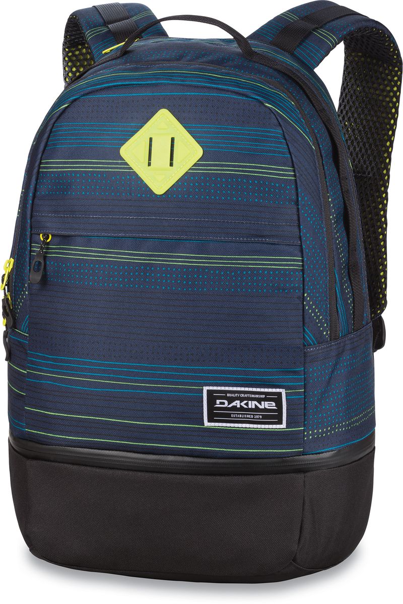 Рюкзак городской Dakine Interval Wet/Dry Lineup, цвет: темно-синий, 24 л. 1000042500126981 10000425 Рюкзак городской Dakine Interval Wet/Dry Lineup, цвет: темно-синий, 24 л. 1000042500126981 10000425Рюкзак с отделением для мокрой одежды или обуви (нижняя часть) В основном отделении карман для ноутбука до 15. Карман-органайзер. Карман для солнцезащитных очков. Дышащие лямки.