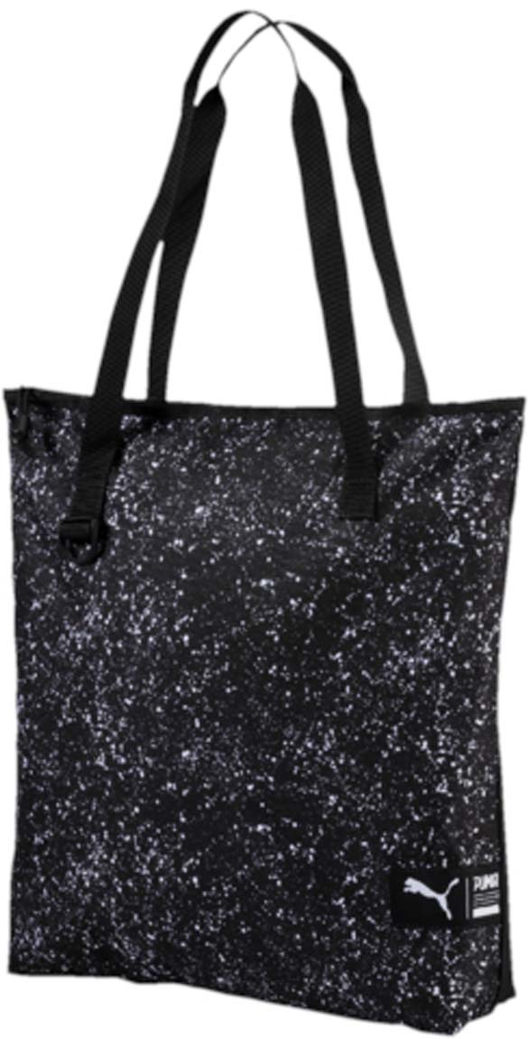 Сумка городская Puma Fundamentals Shopper Ii, цвет: черный. 0744120107441201 Сумка городская Puma Fundamentals Shopper Ii, цвет: черный. 0744120107441201Удобная вместительная сумка для ежедневных покупок, которую можно использовать и для ношения необходимых тебе аксессуаров для тренировок. Основное отделение на молнии, две тканевые ручки, карабин спереди, тканевый логотип бренда спереди.