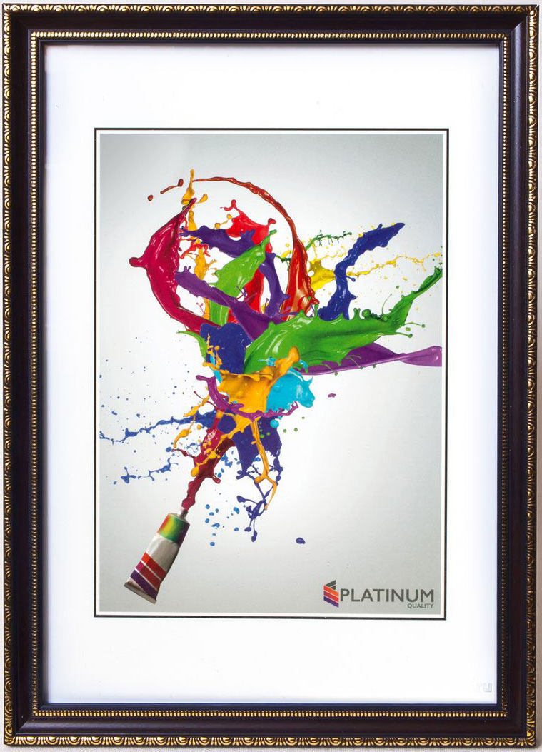 Фоторамка Platinum Болонья, цвет: коричневый, 15 x 21 смPlatinum JW62-6 БОЛОНЬЯ-КОРИЧНЕВЫЙ 15x21 Фоторамка Platinum Болонья, цвет: коричневый, 15 x 21 смPlatinum JW62-6 БОЛОНЬЯ-КОРИЧНЕВЫЙ 15x21Фоторамка Platinum Болонья выполнена в классическом стиле из пластика и стекла, защищающего фотографию. Оборотная сторона рамки оснащена специальной ножкой, благодаря которой ее можно поставить на стол или любое другое место в доме или офисе. Также изделие дополнено двумя специальными петлями для подвешивания на стену. Такая фоторамка поможет вам оригинально и стильно дополнить интерьер помещения, а также позволит сохранить память о дорогих вам людях и интересных событиях вашей жизни.