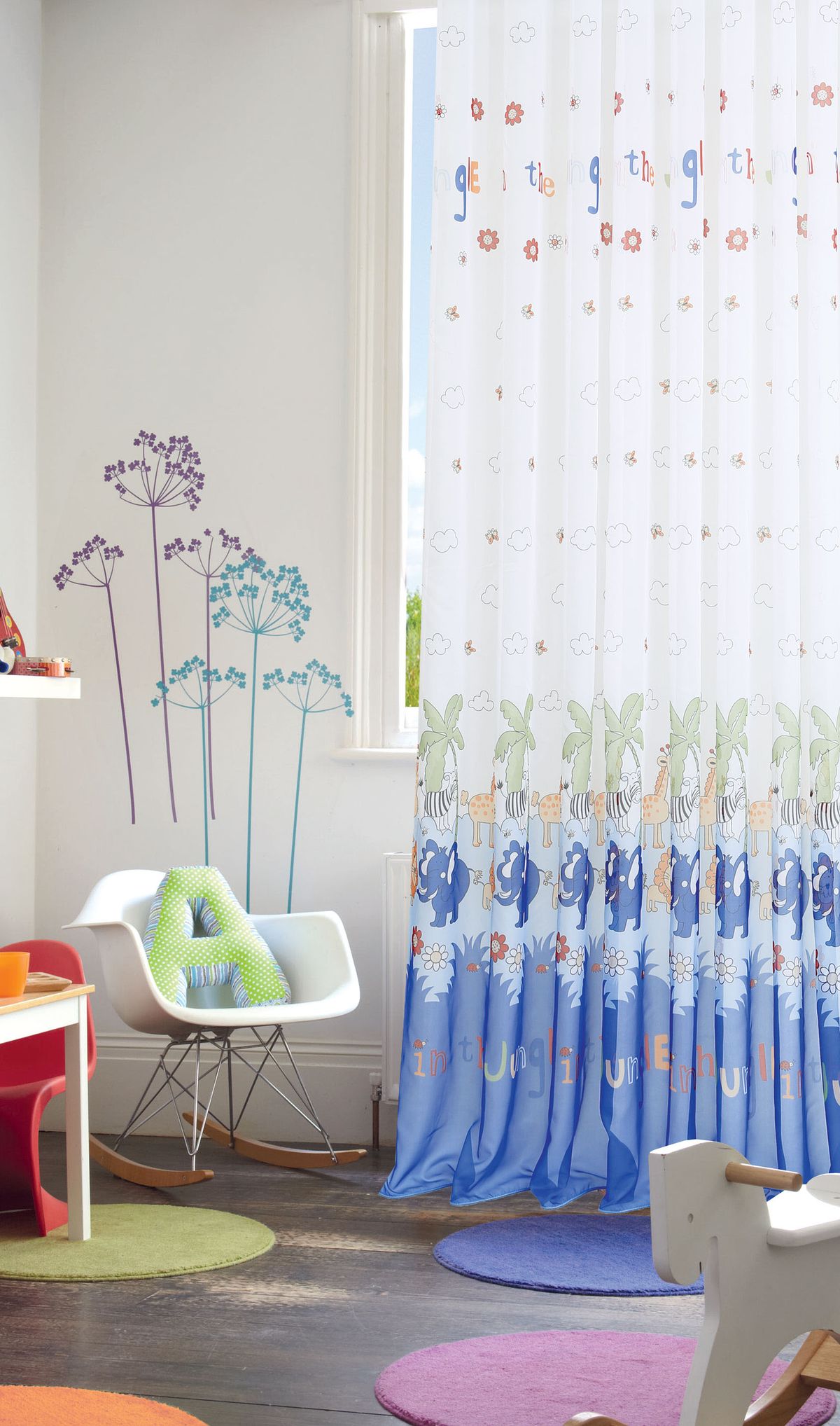 Штора готовая Garden, на ленте, цвет: синий, 300х270 см. С 9169 - W191 V14С 9169 - W191 V14 Штора готовая Garden, на ленте, цвет: синий, 300х270 см. С 9169 - W191 V14С 9169 - W191 V14Изящная штора для детской комнаты Garden выполнена из легкой ткани с оригинальной структурой. Приятная текстура и цвет штор привлекут к себе внимание и органично впишутся в интерьер помещения. Штора крепится на карниз при помощи ленты, которая поможет красиво и равномерно задрапировать верх.