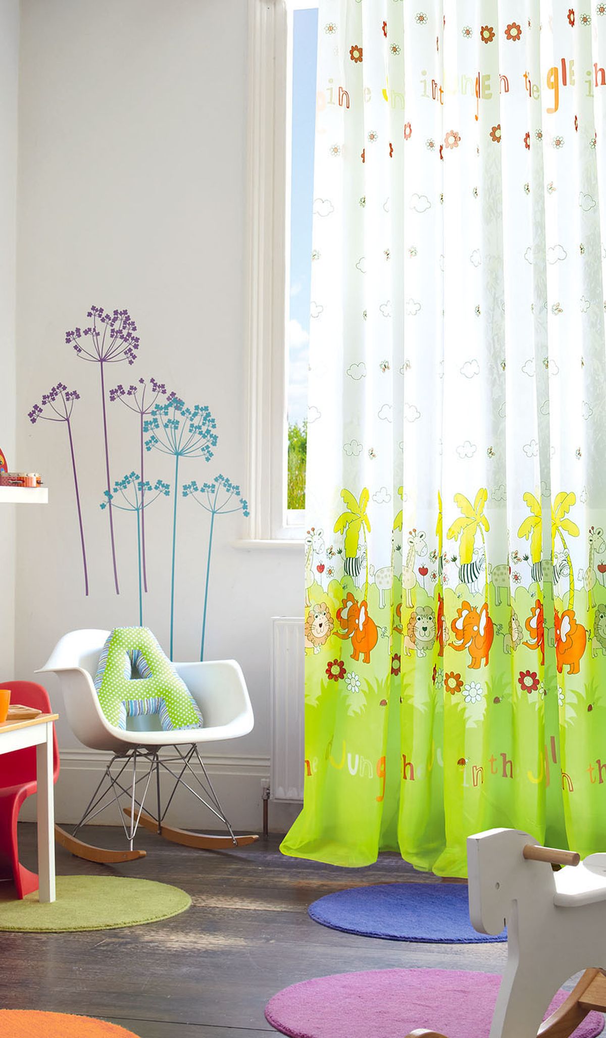 Штора готовая Garden, на ленте, цвет: зеленый , 300х270 см. С 9169 - W191 V8С 9169 - W191 V8 Штора готовая Garden, на ленте, цвет: зеленый , 300х270 см. С 9169 - W191 V8С 9169 - W191 V8Изящная штора для детской комнаты Garden выполнена из легкой ткани с оригинальной структурой. Приятная текстура и цвет штор привлекут к себе внимание и органично впишутся в интерьер помещения. Штора крепится на карниз при помощи ленты, которая поможет красиво и равномерно задрапировать верх.