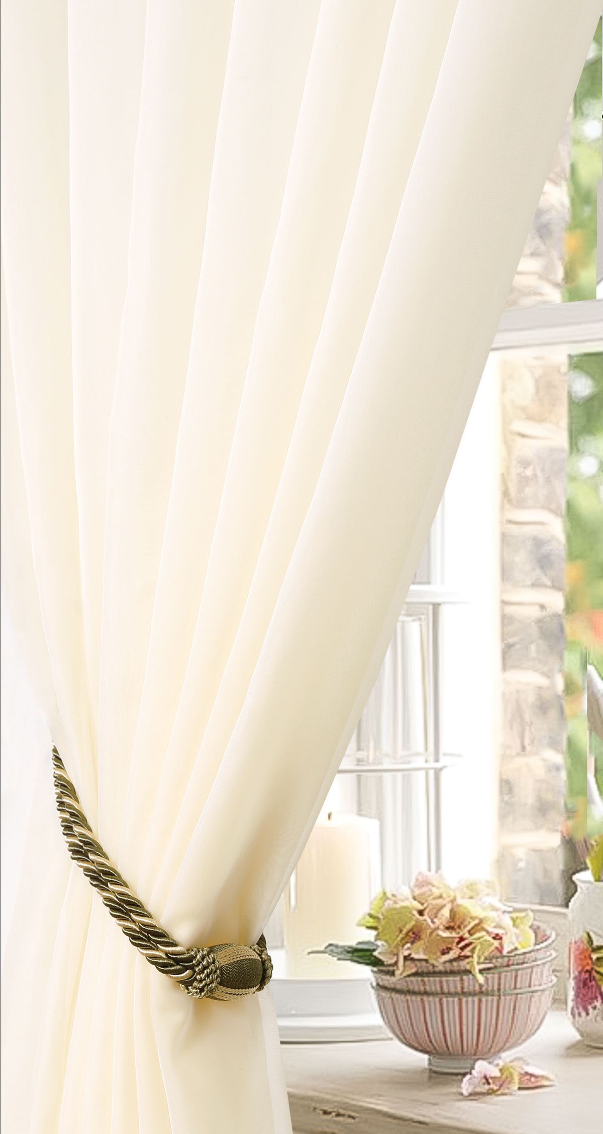Штора готовая Garden, на ленте, однотонная, цвет: бежевый, 450х270 см. С W191 450х270 V71002С W191 450х270 V71002 Штора готовая Garden, на ленте, однотонная, цвет: бежевый, 450х270 см. С W191 450х270 V71002С W191 450х270 V71002Тюлевая штора для гостиной Garden выполнена из легкой ткани, станет великолепным украшением любого окна. Воздушная ткань и приятная текстура создаст неповторимую атмосферу в вашем доме. Штора крепится на карниз при помощи ленты, которая поможет красиво и равномерно задрапировать верх.