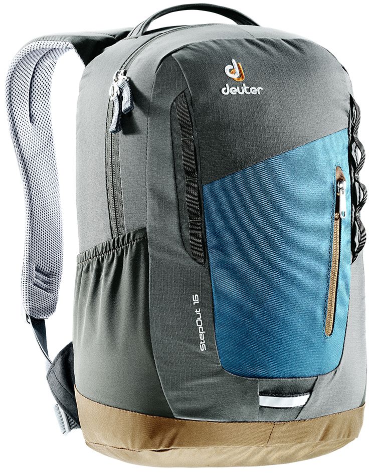 Рюкзак Deuter StepOut 16, цвет: коричневый, темно-синий, 16 л3810315_3621 Рюкзак Deuter StepOut 16, цвет: коричневый, темно-синий, 16 л3810315_3621- спинка Airstripes для великолепной вентиляции - очень комфортные, эргономичные, мягкие плечевые лямки - легкий доступ в основное отделение через двухходовую U-образную молнию - отделение для документов - отстегивающийся карабинчик для ключей - передний карман на молнии - эластичные боковые карманы - петля для габаритного фонарика - ручка для переноски - петли для навески - внутренний карман для мелких вещей Вес: 550 г Объем: 16 л Размеры: 45 x 26 x 16 см Материал: Super-Polytex/Macro Lite 210