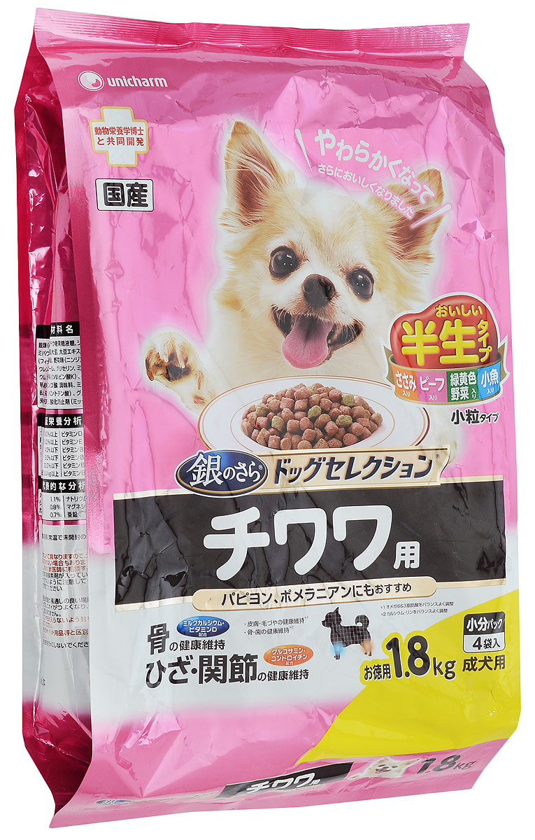 Корм сухой Unicharm Gaines Dog для собак породы чихуахуа, папийон, 1,8 кг696408 Корм сухой Unicharm Gaines Dog для собак породы чихуахуа, папийон, 1,8 кг696408Сбалансированный мягкий корм Unicharm Gaines Dog для собак мелких пород (чихуахуа, папийон) - это полноценное питание для вашего любимца. Вкуснейшие маленькие гранулы понравятся даже самой привередливой собачке. Корм содержит все необходимые витамины и минералы для поддержания здоровья крошечного питомца, обогащен специальными компонентами для безопасного пищеварения и укрепления естественного иммунитета. Для лучшего усвоения кальция в состав продукта входит витамин D, что немаловажно в поддержании здоровья костей и зубов собак мелких пород. Глюкозамин и хондроитин защищают хрящи и суставы животного. Сочетание ценных жирных кислот Омега-6 и Омега-3 обеспечивает здоровое состояние кожи и шерсти вашего питомца. Товар сертифицирован.