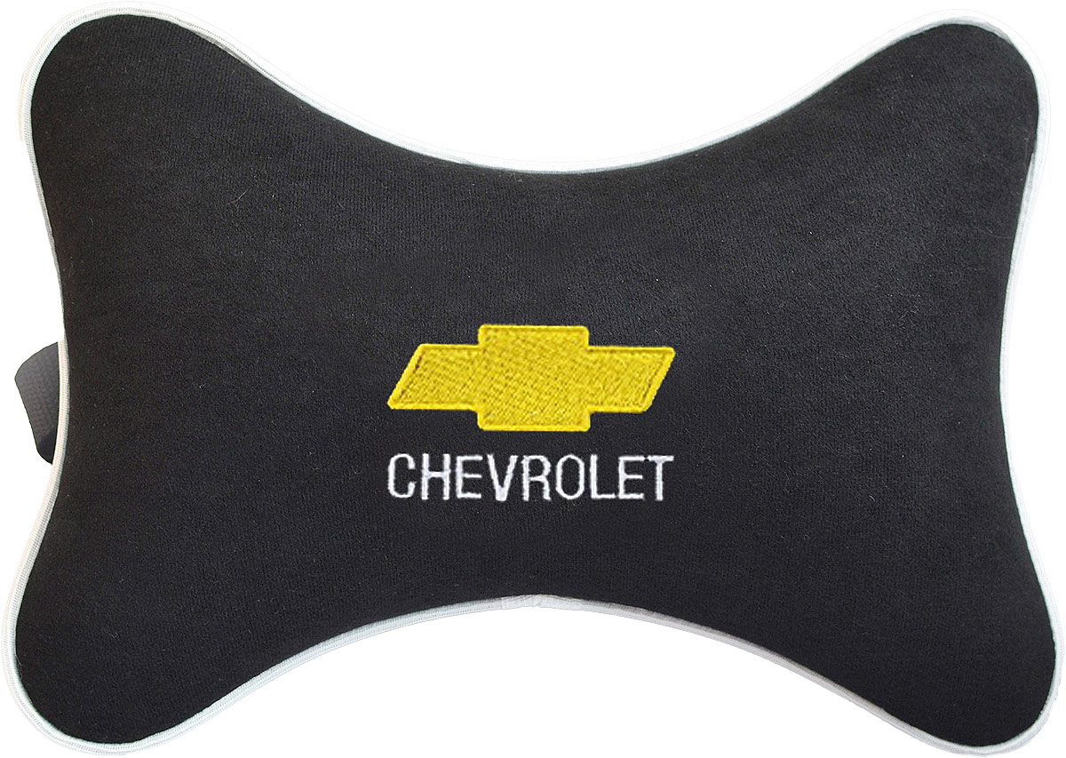 Подушка на подголовник Auto Premium Chevrolet, цвет: черный. 3742537425 Подушка на подголовник Auto Premium Chevrolet, цвет: черный. 3742537425Подушка на подголовник - это прежде всего лучший способ создать комфорт для шеи и головы во время пребывания в автомобильном кресле. Большинство штатных подголовников устроены так, что до них попросту не дотянуться. Данный аксессуар полностью решает эту проблему, создавая мягкую ортопедическою поддержку. Подушка крепится к сиденью, а это значит один раз поставил - и забыл. Меньше утомляемость - а следовательно выше внимание и концентрация на дороге. Одинакова удобна для пассажира и водителя. Подушка выполнена из велюра.