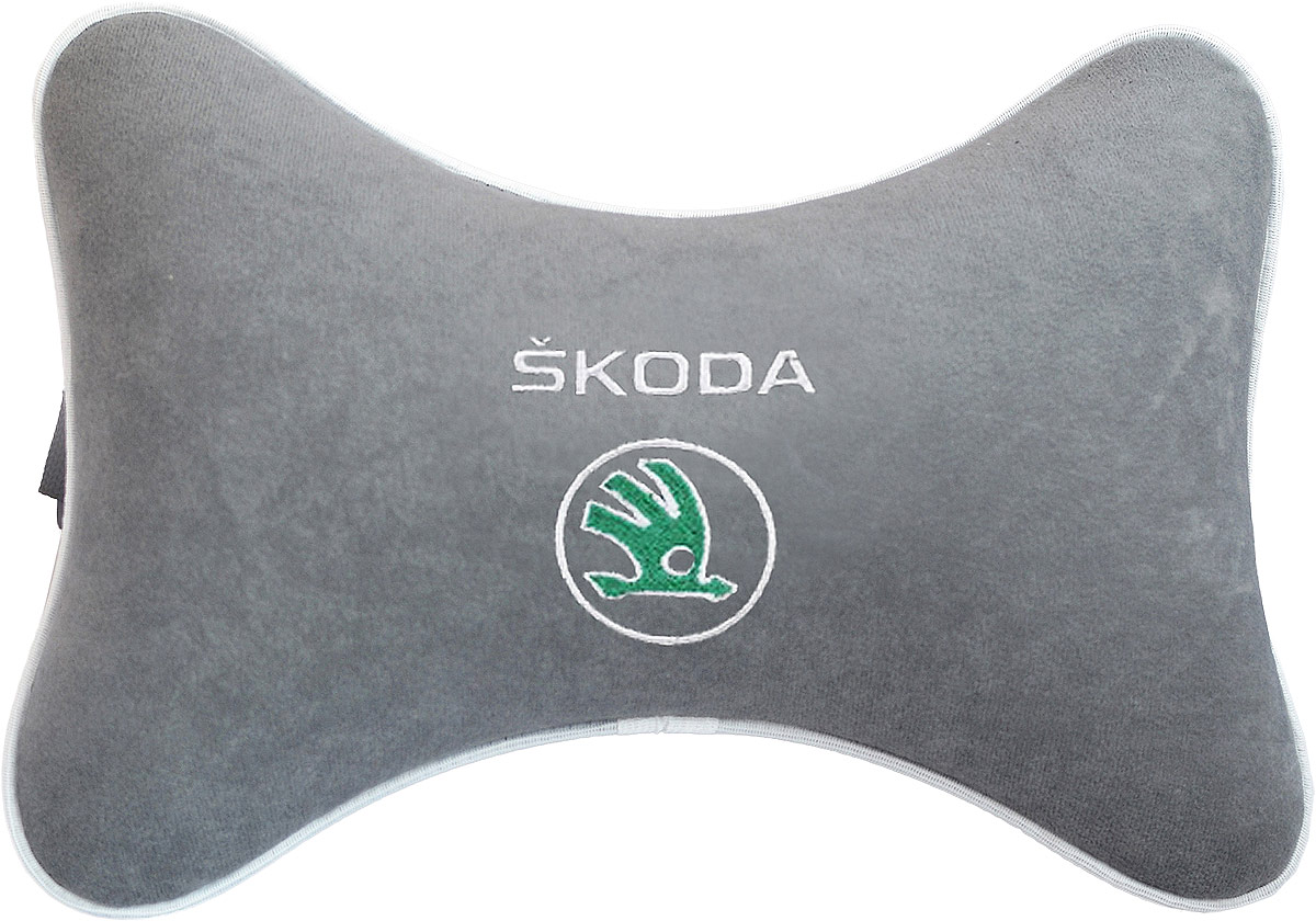 Подушка на подголовник Auto Premium Skoda, цвет: серый. 3745237452 Подушка на подголовник Auto Premium Skoda, цвет: серый. 3745237452Подушка на подголовник - это прежде всего лучший способ создать комфорт для шеи и головы во время пребывания в автомобильном кресле. Большинство штатных подголовников устроены так, что до них попросту не дотянуться. Данный аксессуар полностью решает эту проблему, создавая мягкую ортопедическою поддержку. Подушка крепится к сиденью, а это значит один раз поставил - и забыл. Меньше утомляемость - а следовательно выше внимание и концентрация на дороге. Одинакова удобна для пассажира и водителя. Подушка выполнена из велюра.