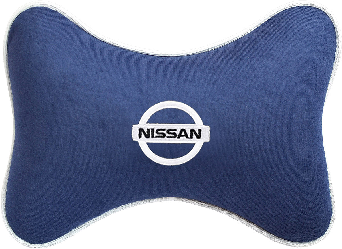 Подушка на подголовник Auto Premium Nissan, цвет: синий. 3748337483 Подушка на подголовник Auto Premium Nissan, цвет: синий. 3748337483Подушка на подголовник - это прежде всего лучший способ создать комфорт для шеи и головы во время пребывания в автомобильном кресле. Большинство штатных подголовников устроены так, что до них попросту не дотянуться. Данный аксессуар полностью решает эту проблему, создавая мягкую ортопедическою поддержку. Подушка крепится к сиденью, а это значит один раз поставил - и забыл. Меньше утомляемость - а следовательно выше внимание и концентрация на дороге. Одинакова удобна для пассажира и водителя. Подушка выполнена из велюра.