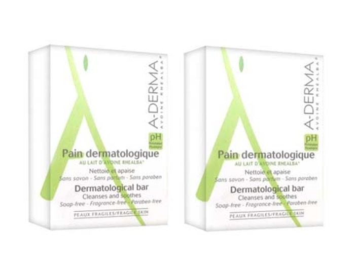 A-Derma Набор Дермокосметическое мыло, 100 гр, 2 штC72192 A-Derma Набор Дермокосметическое мыло, 100 гр, 2 штC72192Мягкая формула мыла очищает, оставляя кожу увлажненной. Физиологический pH, адаптированный к потребностям хрупкой кожи, не нарушает естественный баланс и гидролипидную пленку кожи. Успокаивает и смягчает. Идеально подходит для всей семьи. «Мыло без мыла» для идеального бережного ухода. Относится к инновационном очищающим средствам - синтетический детергент (мыло без ПАВов с физиологическим ph).