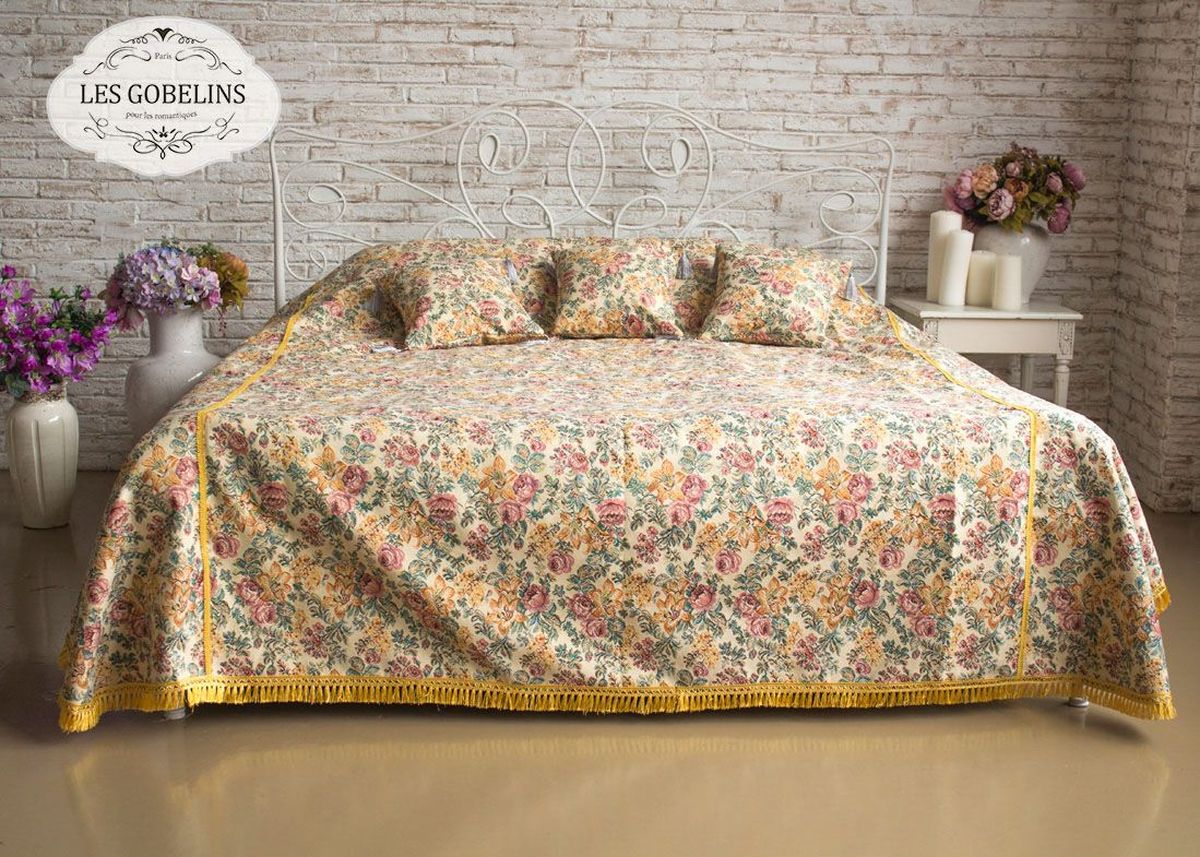 Покрывало на кровать Les Gobelins Arrangement De Fleurs, 260х240 см. lns184460lns184460 Покрывало на кровать Les Gobelins Arrangement De Fleurs, 260х240 см. lns184460lns184460Общий размер: евро макси Размер покрывала: 260х240 см Размер наволочек: Без наволочек Материал: Хлопковый гобелен Длина ворса: Отсутствует Состав: 52% хлопок, 48% полиэстер Отделка: Бахрома и кисти Производитель: Les Gobelins Cтрана производства: Россия Упаковка: Полиэтиленовый пакет