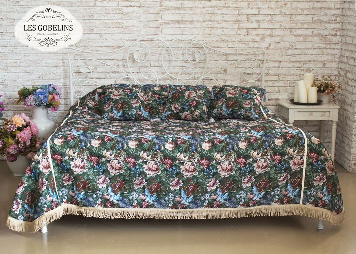 Покрывало на кровать Les Gobelins Jardin DAmerique, 240х220 см. lns184600lns184600 Покрывало на кровать Les Gobelins Jardin DAmerique, 240х220 см. lns184600lns184600Общий размер: евро макси Размер покрывала: 240х220 см Размер наволочек: Без наволочек Материал: Хлопковый гобелен Длина ворса: Отсутствует Состав: 60% хлопок, 40% полиэстер Отделка: Бахрома и кисти Производитель: Les Gobelins Cтрана производства: Россия Упаковка: Полиэтиленовый пакет