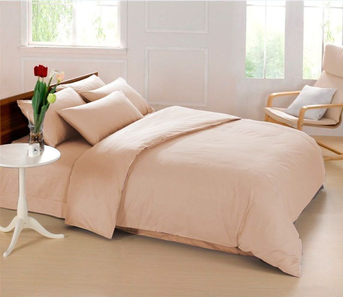 Постельное белье Sleep iX Perfection, семейный, цвет: бежевыйpva215429 Постельное белье Sleep iX Perfection, семейный, цвет: бежевыйpva215429Известно, что цвет напрямую воздействует на психологическое и физическое состояние человека. Специально для наших покупателей мы внесли описание воздействия каждого цвета в комплекты постельного белья Perfection. Бежевый – обладает внутренней теплотой, заряжает положительной энергетикой и способствует формированию душевной гармонии. Человек ощущает себя в окружении бежевого цвета очень спокойно. Производитель: Sleep iX Материал: Микрофреш (100 г/м2) Состав материала: 100% микрофибра Размер: Семейное (2 пододеял.) Размер пододеяльника: 150х220 см Тип застежки на пододеяльнике: Молния (100 см) Размер простыни: 220х240 (обычная) Размер наволочек: 50х70 и 70х70 (по 2 шт) Тип застежки на наволочках: Клапан (20 см) Упаковка комплекта: Подарочная Коробка Cтрана производства: Китай Расположение цветов на комплекте постельного белья полностью соответствует фотографии (верхние наволочки - 50х70 см, нижние наволочки - 70х70 см).
