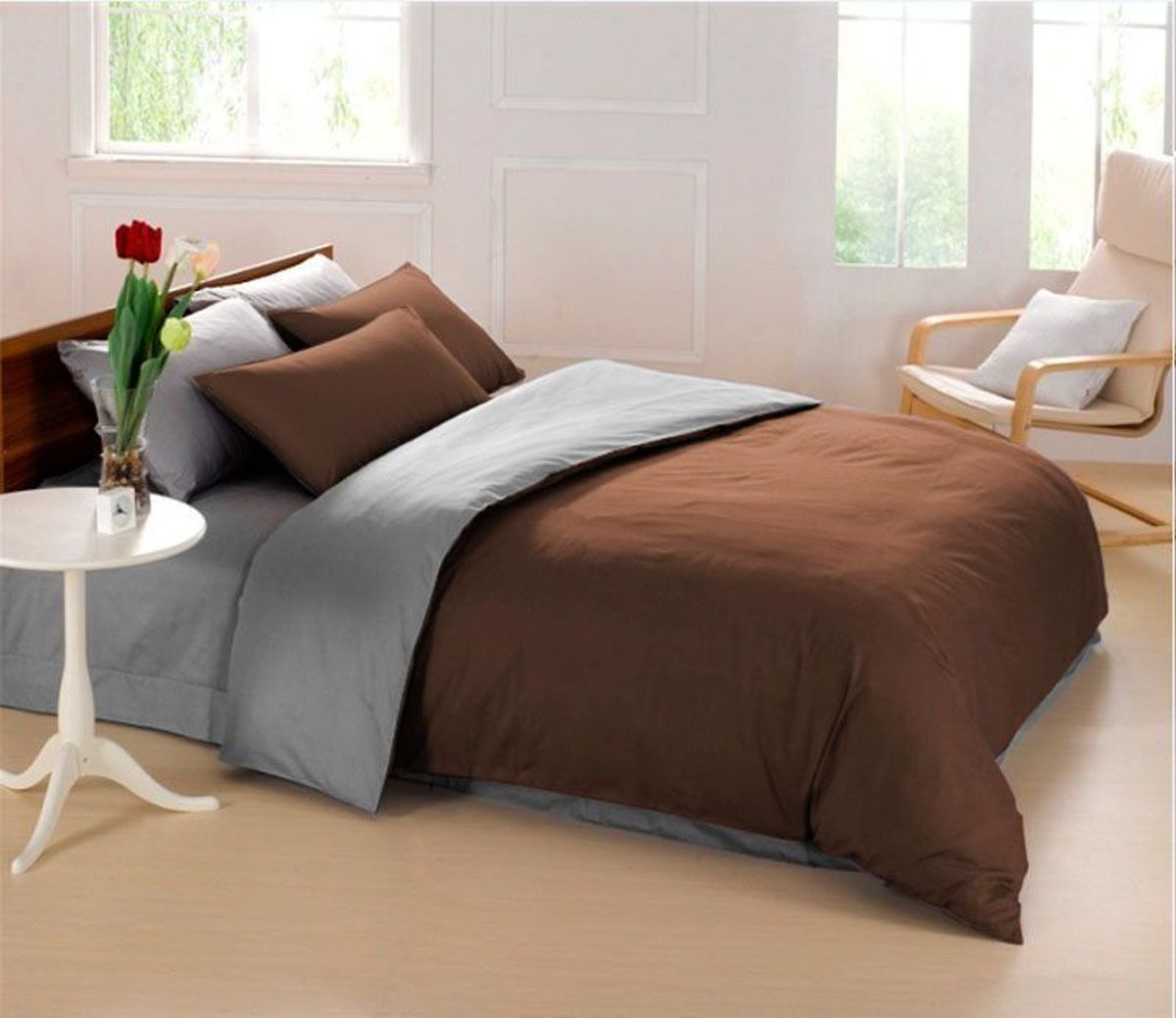 Постельное белье Sleep iX Perfection, семейный, цвет: темно-коричневый, серыйpva215438 Постельное белье Sleep iX Perfection, семейный, цвет: темно-коричневый, серыйpva215438Известно, что цвет напрямую воздействует на психологическое и физическое состояние человека. Специально для наших покупателей мы внесли описание воздействия каждого цвета в комплекты постельного белья Perfection. Коричневый - спокойный и сдержанный цвет. Вызывает ощущение тепла, способствует созданию спокойного мягкого настроения. Это цвет надежности, прочности, здравого смысла. Серый – нейтральный цвет. Расслабляет, помогает успокоиться и способствует здоровому сну. Усиливает воздействие соседствующих цветов. Производитель: Sleep iX Материал: Микрофреш (100 г/м2) Состав материала: 100% микрофибра Размер: Семейное (2 пододеял.) Размер пододеяльника: 150х220 см Тип застежки на пододеяльнике: Молния (100 см) Размер простыни: 220х240 (обычная) Размер наволочек: 50х70 и 70х70 (по 2 шт) Тип застежки на наволочках: Клапан (20 см) Упаковка комплекта: Подарочная Коробка Cтрана производства: Китай Расположение цветов на комплекте постельного...