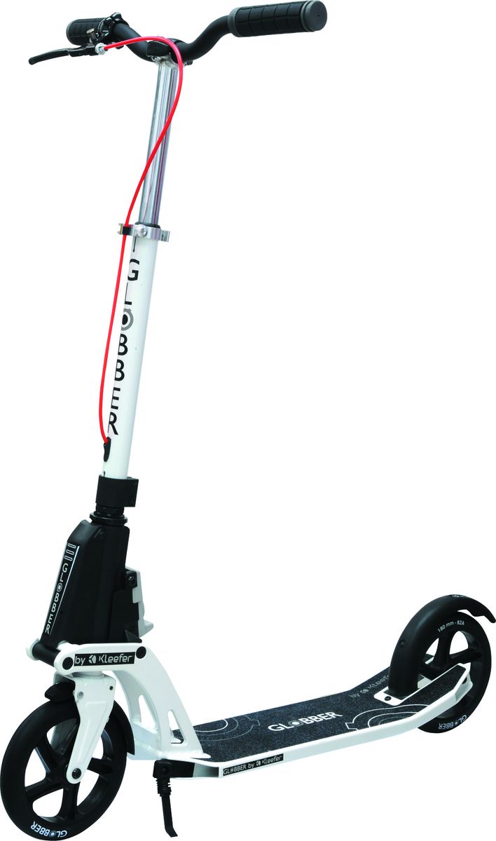 Самокат Globber My Too 18.0, с тормозом, цвет: белый. 498-192498-192 Самокат Globber My Too 18.0, с тормозом, цвет: белый. 498-192498-192Самокат My Too 18.0 оснащен быстрой и простой системой складывания Kleefer. Полиуретановые колеса, диаметром 180 мм, позволяют путешествовать с более высоким уровнем техники. Широкий, изогнутый руль (48см) делает управления самоката более удобным.Самокат предлагается в двух вариациях: с (18,0 KS – BR) и без (18.0 KS) переднего тормоза на руле.