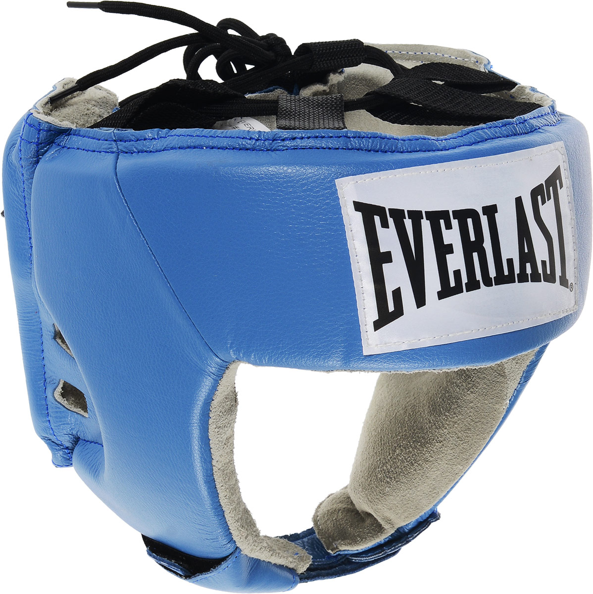 Шлем боксерский Everlast USA Boxing, цвет: синий, белый, черный. Размер XL610606U Шлем боксерский Everlast USA Boxing, цвет: синий, белый, черный. Размер XL610606UEverlast USA Boxing - боксерский шлем, разработанный для выступления на любительских соревнованиях и одобренный ассоциацией USA Boxing. Плотный четырехслойный пенный наполнитель превосходно амортизирует удары и значительно снижает риск травмы. Качественная натуральная кожа (снаружи) и не менее качественная замша (внутри) обеспечивают значительный запас прочности и отличную износоустойчивость. Подгонка под необходимый размер и фиксация на голове происходят за счет затягивающихся шнурков. Если вы еще ищите шлем для предстоящих соревнований, то Everlast USA Boxing - это ваш выбор! Диаметр головы: 18 см.