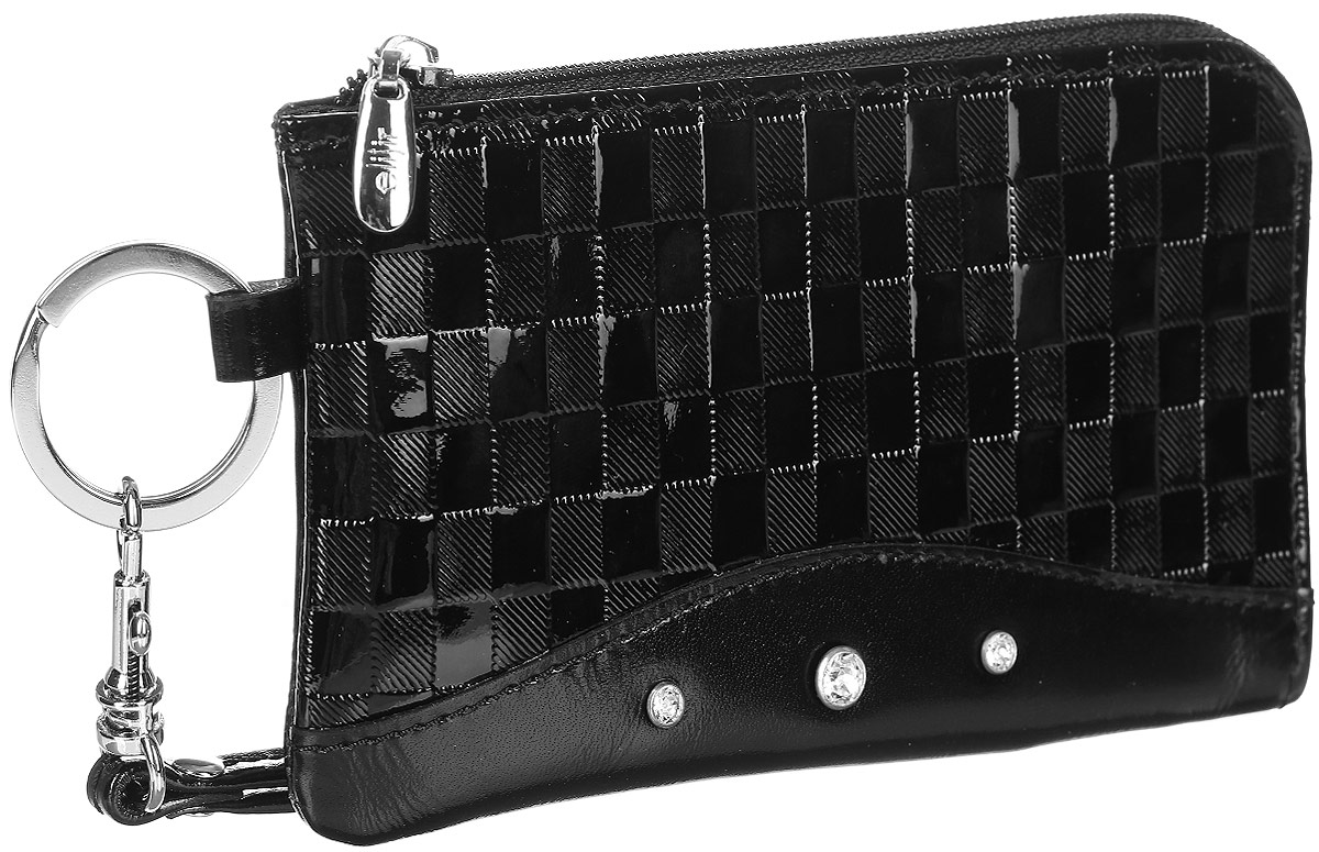 Ключница женская Elisir Bottega black, цвет: черный. EL-LK269-FT0040-100EL-LK269-FT0040-100 Ключница женская Elisir Bottega black, цвет: черный. EL-LK269-FT0040-100EL-LK269-FT0040-100Женская ключница Elisir Bottega black выполнена из натуральной кожи. Модель застегивается на молнию, содержит металлическое кольцо на цепочке и дополнено съемной ручкой-петлей на карабине.
