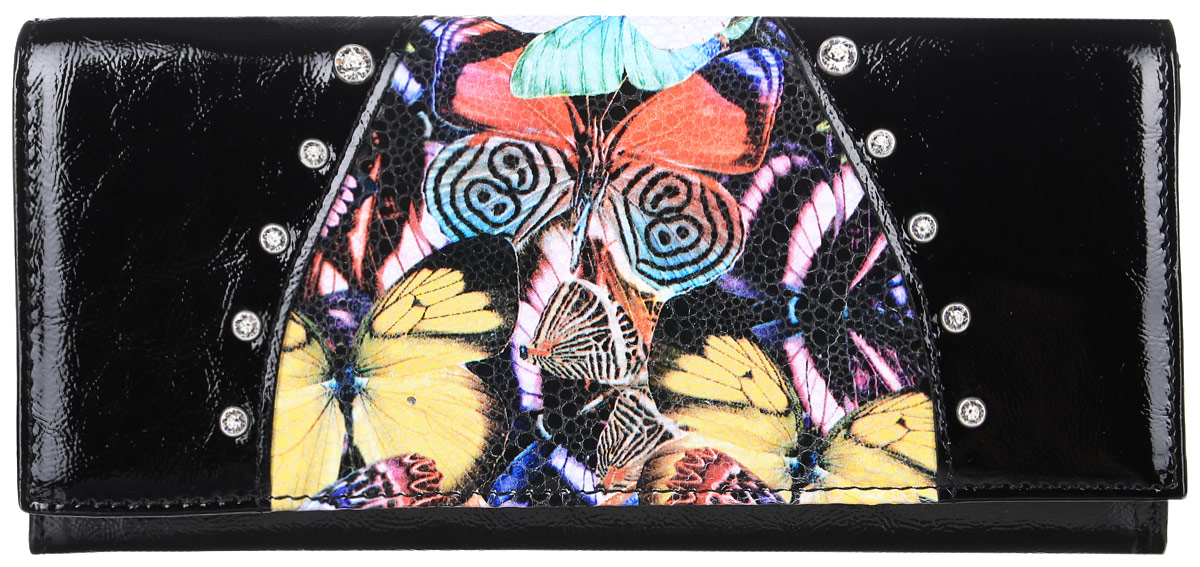 Портмоне женское Elisir Butterfly, цвет: черный. EL-NK271-PR0032-000EL-NK271-PR0032-000 Портмоне женское Elisir Butterfly, цвет: черный. EL-NK271-PR0032-000EL-NK271-PR0032-000Портмоне женское Elisir, коллекция Butterfly декорировано кристаллами Swarovski, выполнено из натуральной лаковой кожи. Передний клапан закрывается на кнопку. На задней стенке скрытый карман. Внутри 3 отделения для купюр, 2 скрытых кармана, глубокий карман, отделение для мелочи на молнии, 8 карманов для кредиток.