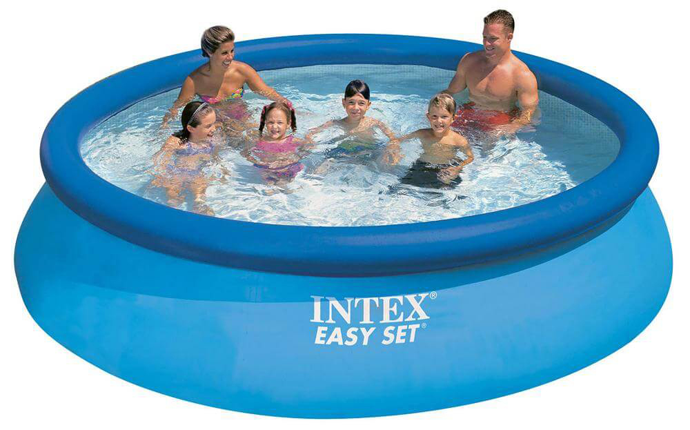 Надувной бассейн Intex Изи Сет, 366 х 76 см. с56420с56420 Надувной бассейн Intex Изи Сет, 366 х 76 см. с56420с56420Надувной бассейн Изи Сет 366х76 см Intex (Интекс) легко и быстро устанавливается без применения специальных технических средств. Бассейн круглый 56420 имеет надувное кольцо по верхнему краю борта, которое, поднимаясь вместе с уровнем воды, расправляет стенки изделия. Изготовлен из двух слоев плотного винила и наружного слоя прочного полиэстера. Достаточно большой объем воды легко слить через клапан в любое удобное место, присоединив садовый шланг. Надувной бассейн Easy Set 366х76 см - отличное решение для летнего отдыха на открытом воздухе.